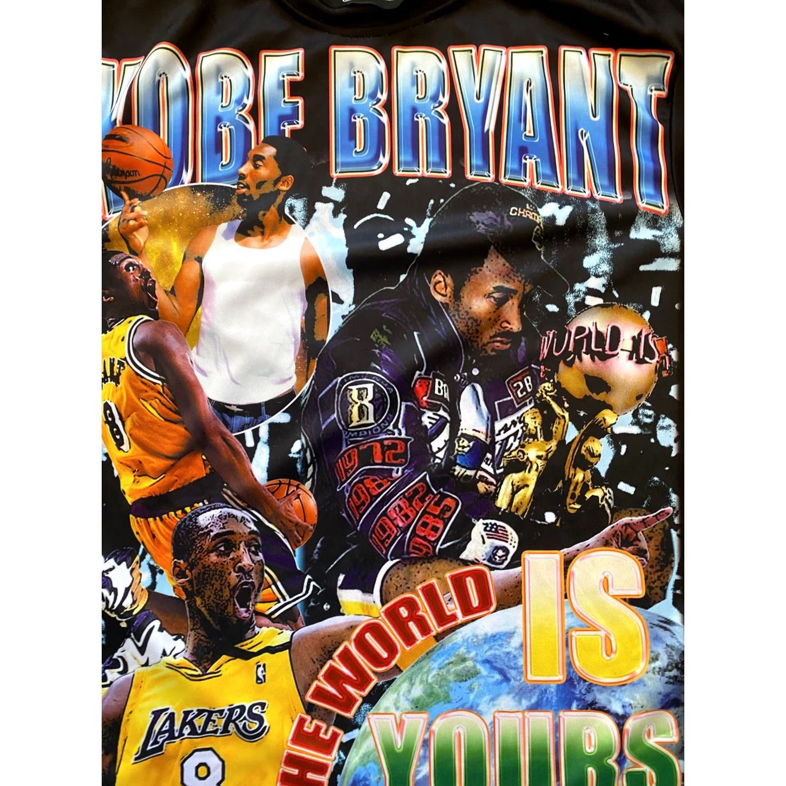Vintage Kobe Bryant Black Mamba The World is Yours All Over Print T-shirt Mens sz Small Size US S / EU 44-46 / 1 - 4 Thumbnail