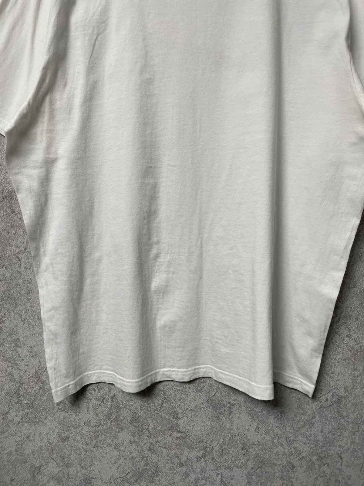 Nike Vintage Nike Big Swoosh White T-Shirt 90s Size US L / EU 52-54 / 3 - 13 Thumbnail