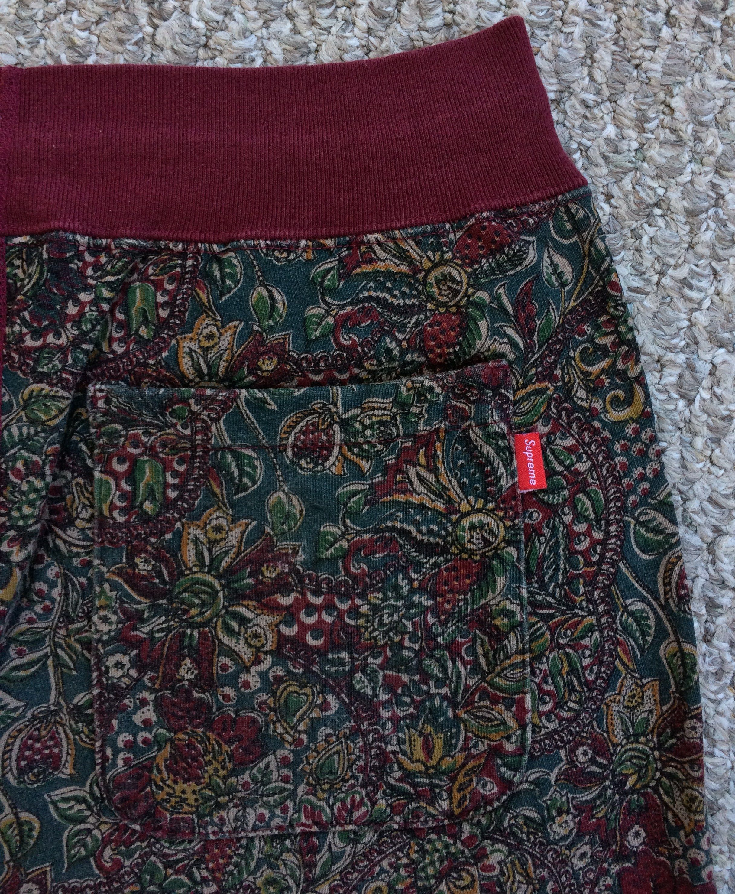 Supreme F/W 2011 Supreme Paisley Sweat Shorts size small Size US 30 / EU 46 - 3 Thumbnail
