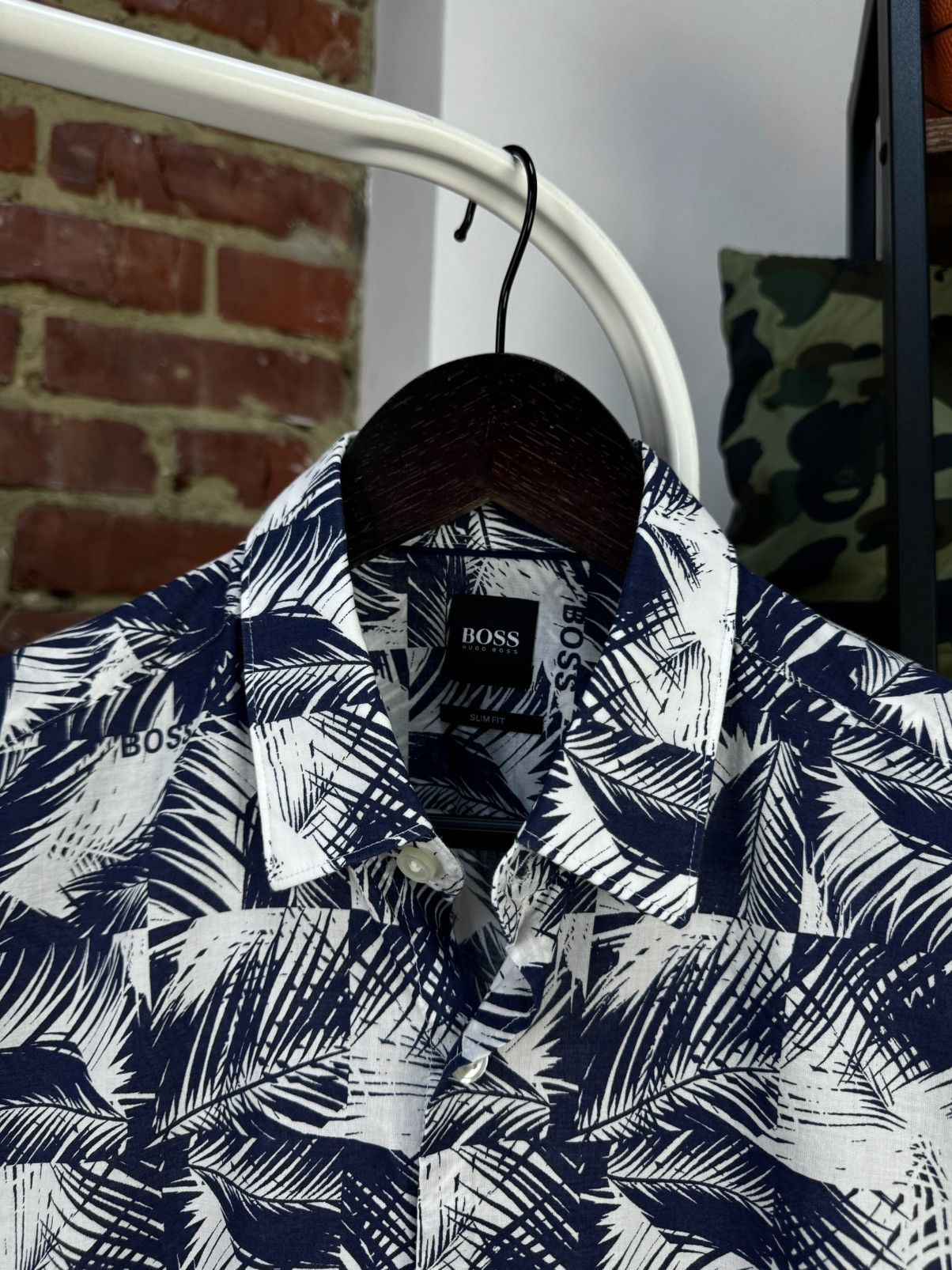Hugo Boss HUGO BOSS Palm Printed Hawaii Style Plaid Casual Shirt Size US S / EU 44-46 / 1 - 7 Thumbnail