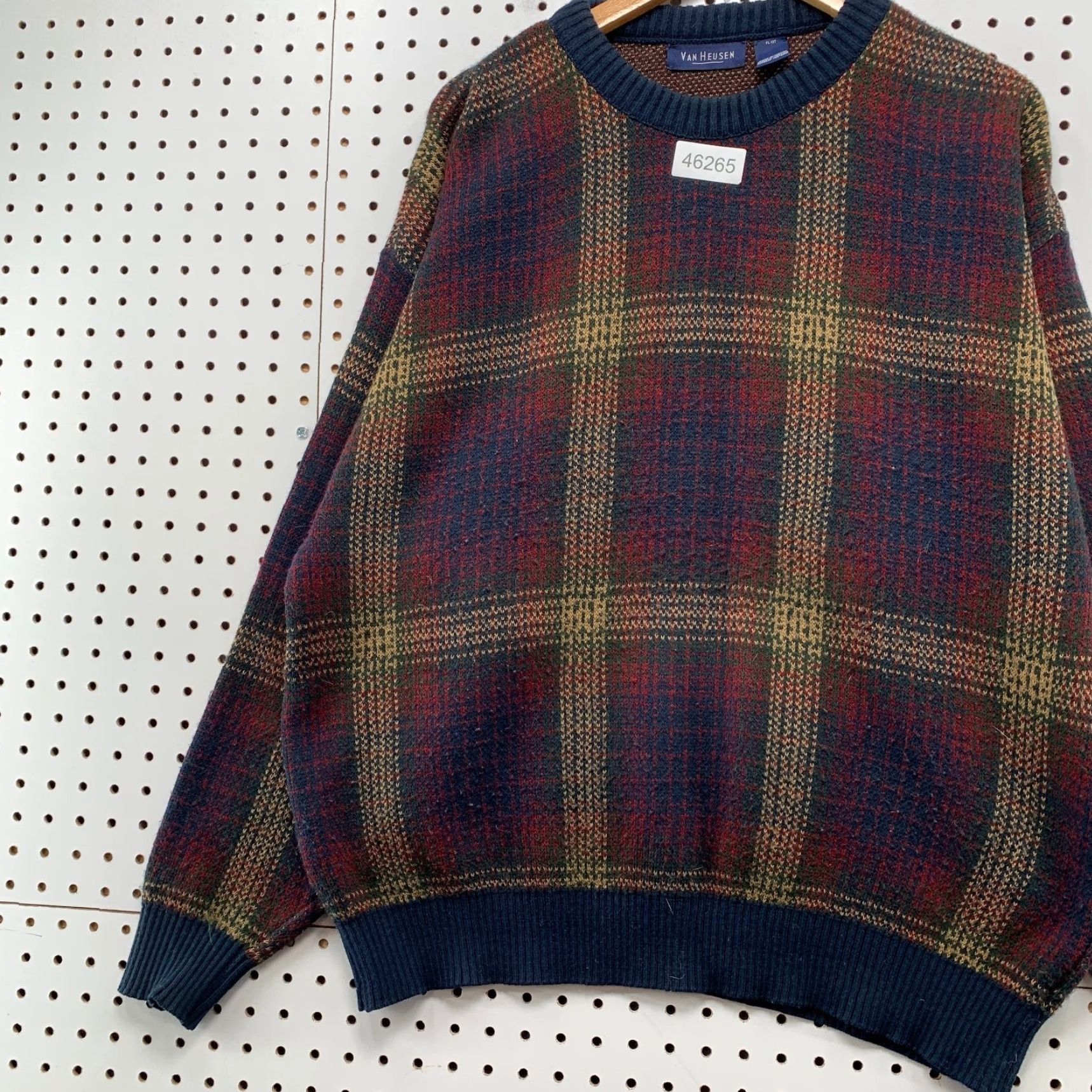 Van Heusen VINTAGE Van Heusen Sweater Mens Large Blue Red Plaid Grandpa Dad Retro Acrylic Size US L / EU 52-54 / 3 - 3 Thumbnail