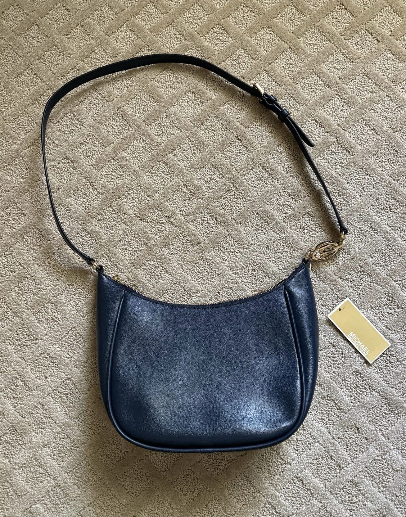 Michael Kors Michael Kors Cheryl Navy Blue Leather Size ONE SIZE - 7 Thumbnail