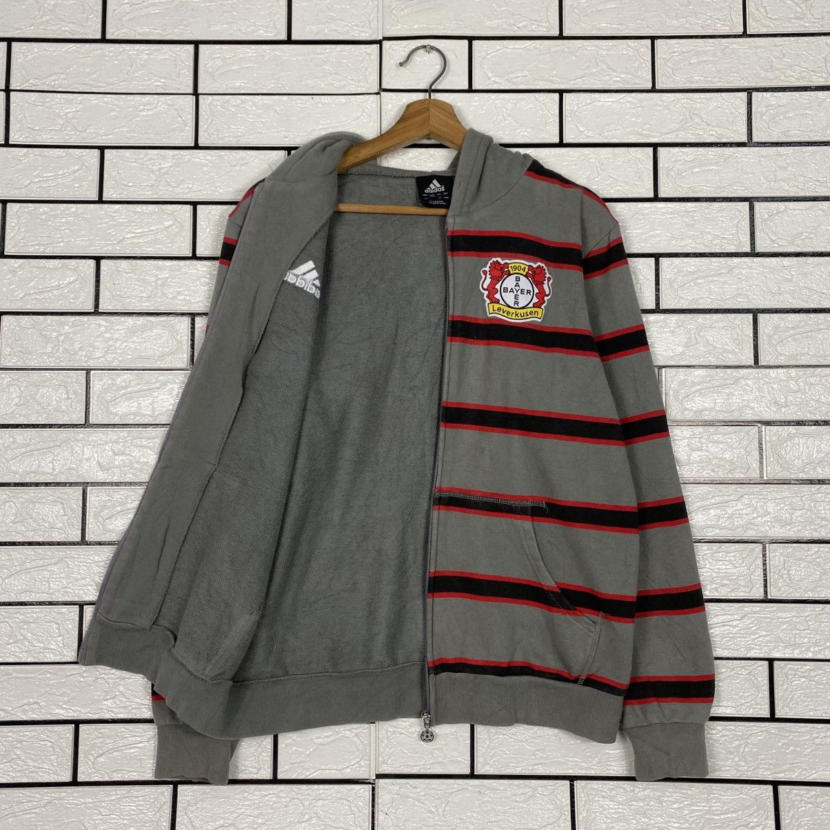 Adidas Vintage Hoodie Zipper Adidas Striped Bayer 04 Leverkusen Size US L / EU 52-54 / 3 - 13 Thumbnail