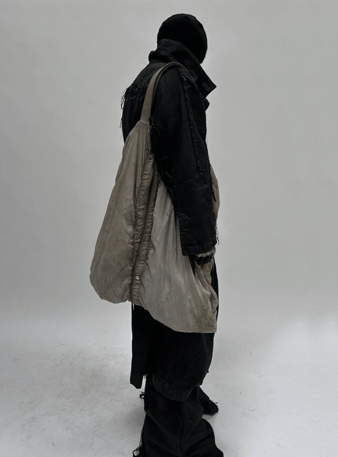 SHINE LUXURY Shine Luxury “GODA” membrane body bag transporter set Size ONE SIZE - 7 Thumbnail