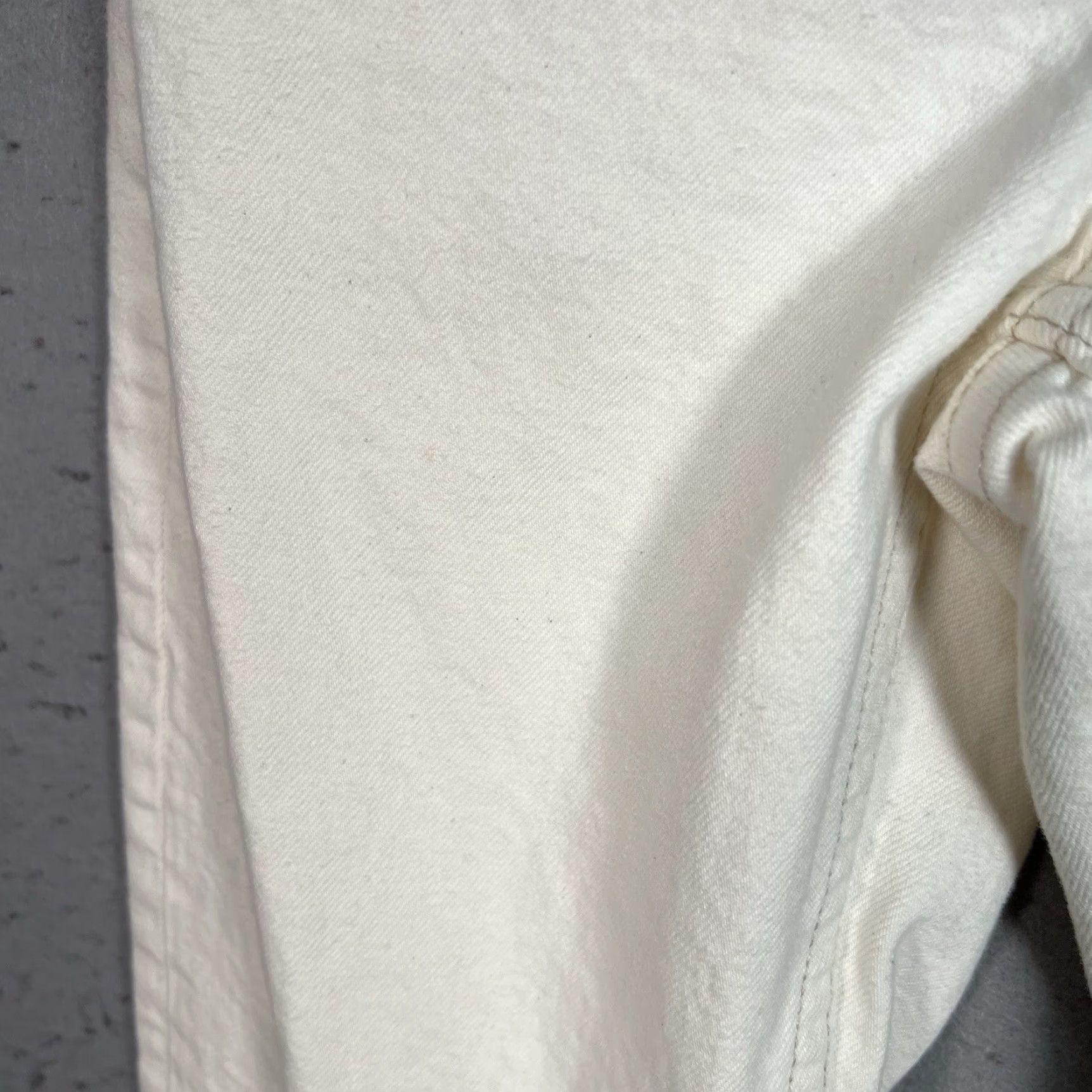 Topshop VINTAGE Topshop Jeans Adult Womens 26 x 23 White Denim Raw Hem Straight Womens Size 26" / US 2 / IT 38 - 7 Thumbnail