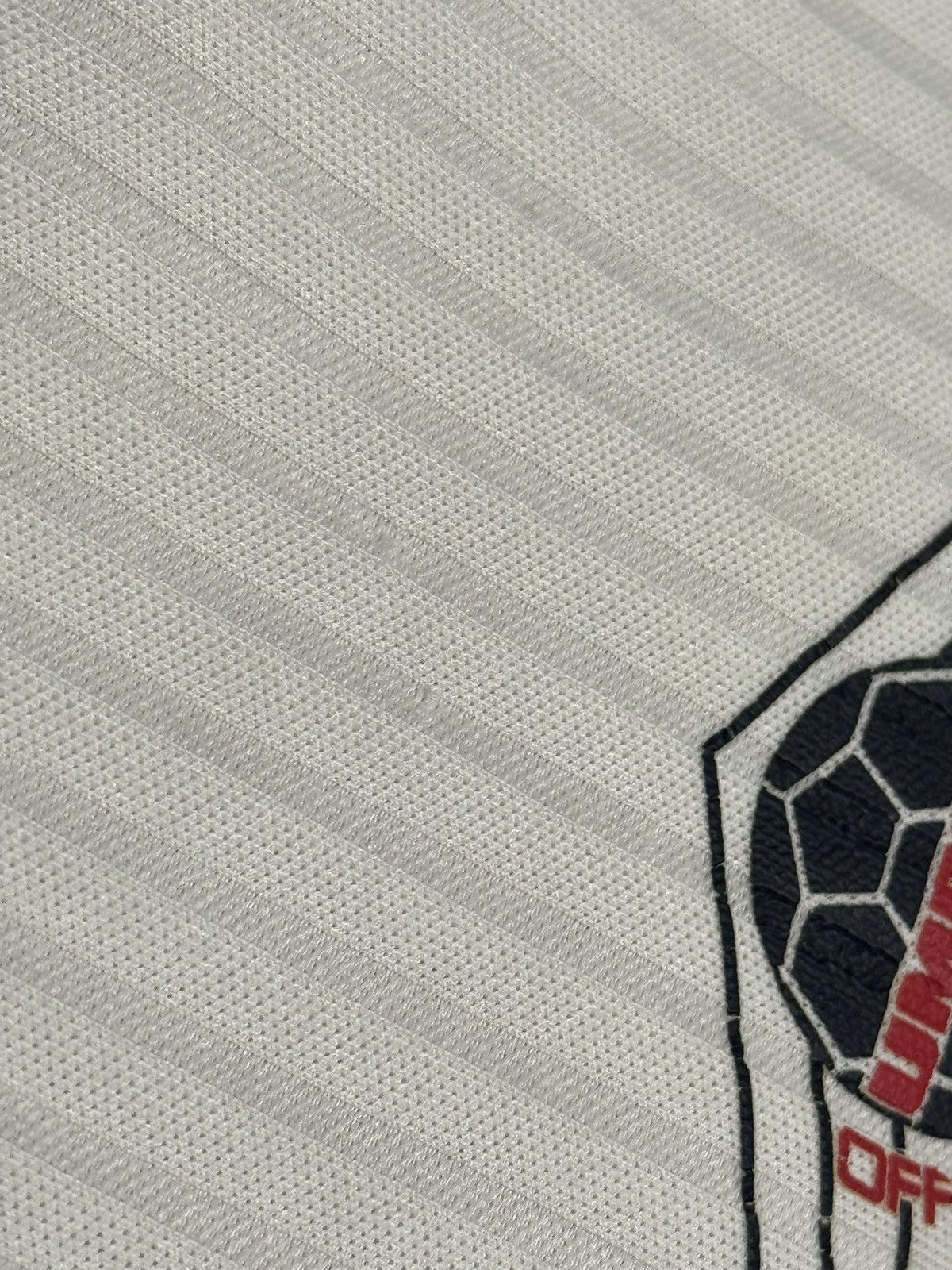 Umbro KIDS England National Team 97/99 Home Football Jersey Size US XS / EU 42 / 0 - 8 Thumbnail