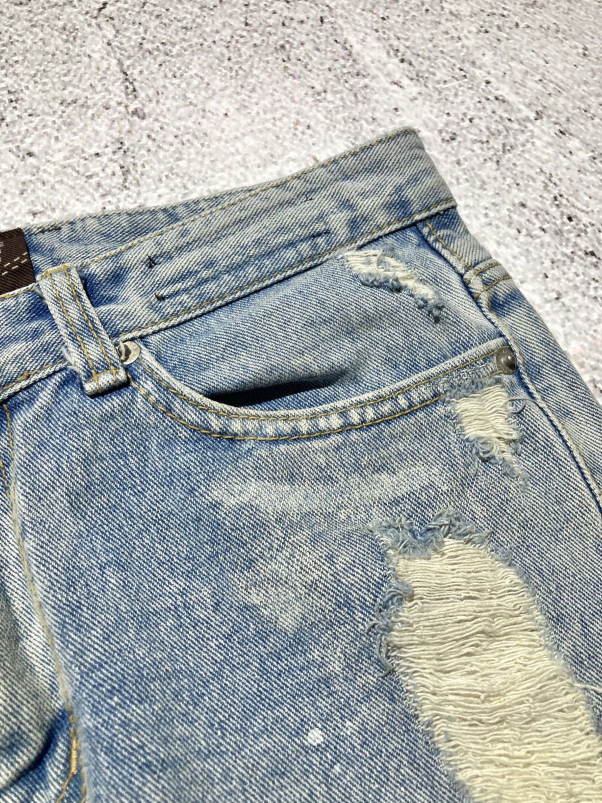 Japanese Brand 2000s Idun Distressed Ripped Denim Blue Jeans Lgb Punk Style Size US 30 / EU 46 - 9 Thumbnail