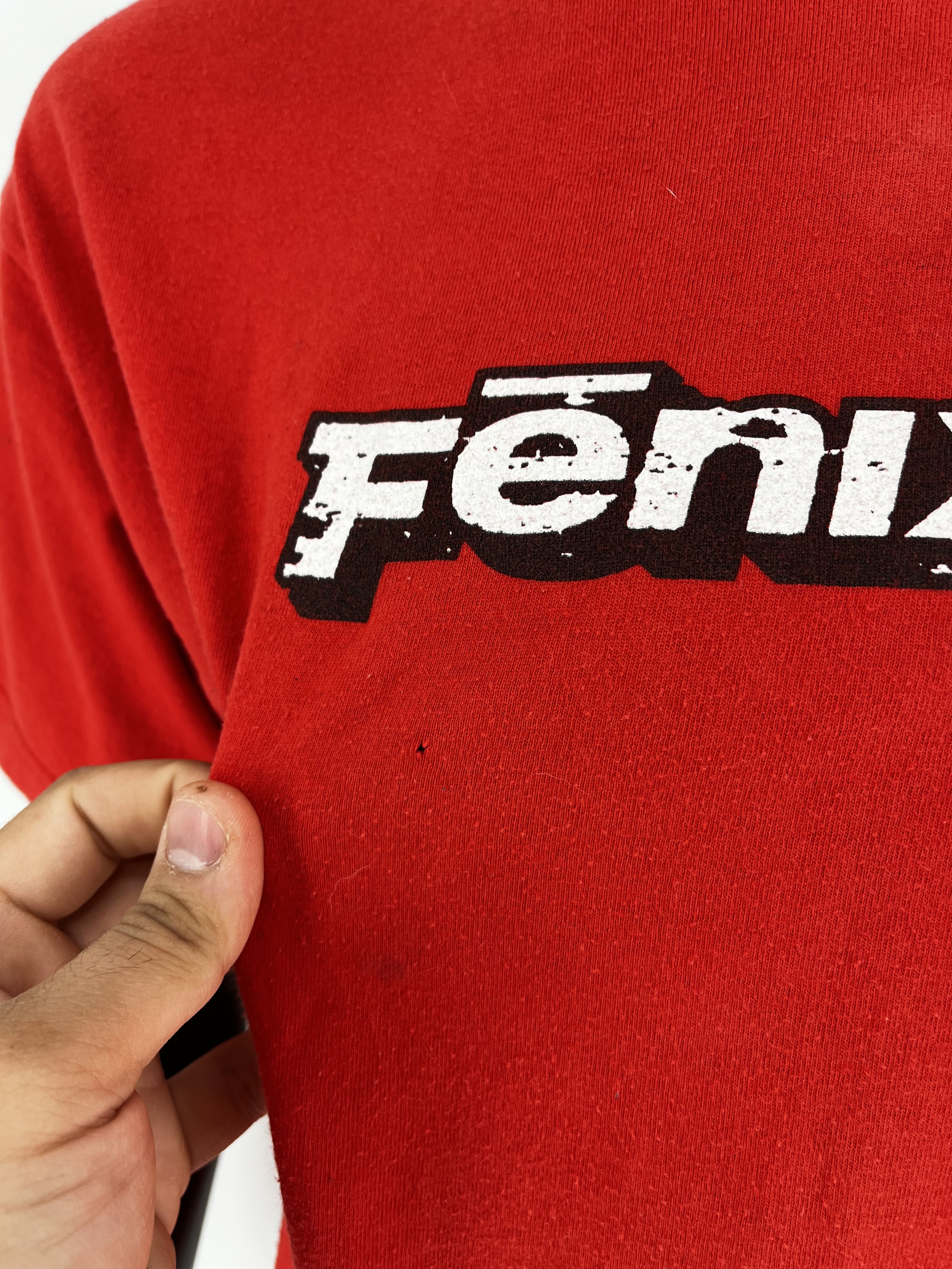 Vintage Vintage Y2K Red Fenix TX Punk Pop Band Skater Tee Screen L Size US L / EU 52-54 / 3 - 8 Thumbnail
