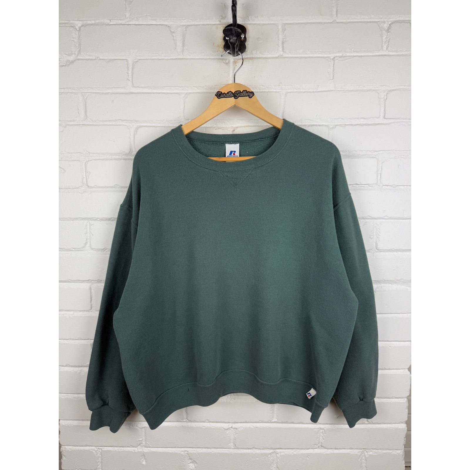 Vintage Russell Athletic Cropped Boxy Fit Blank Size L Muted Green Size US L / EU 52-54 / 3 - 1 Thumbnail