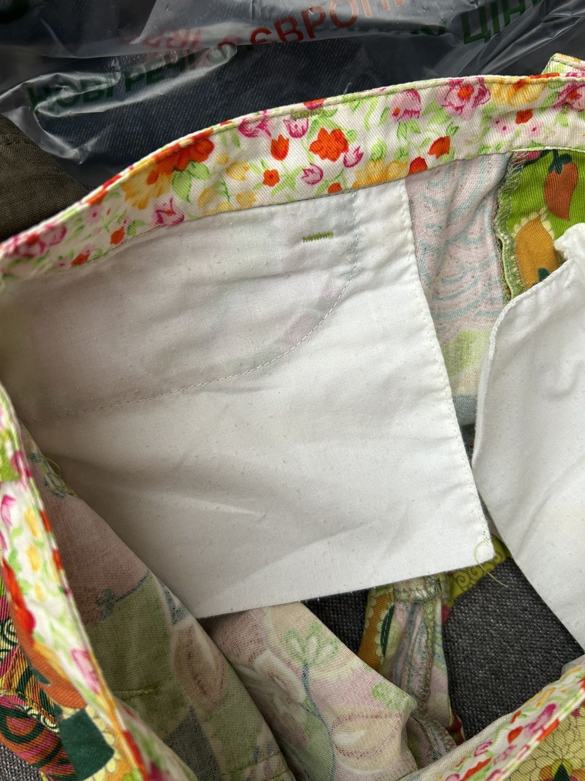 Y2k Dolce & Gabbana Hippie Print Floral Shorts Size 28(42