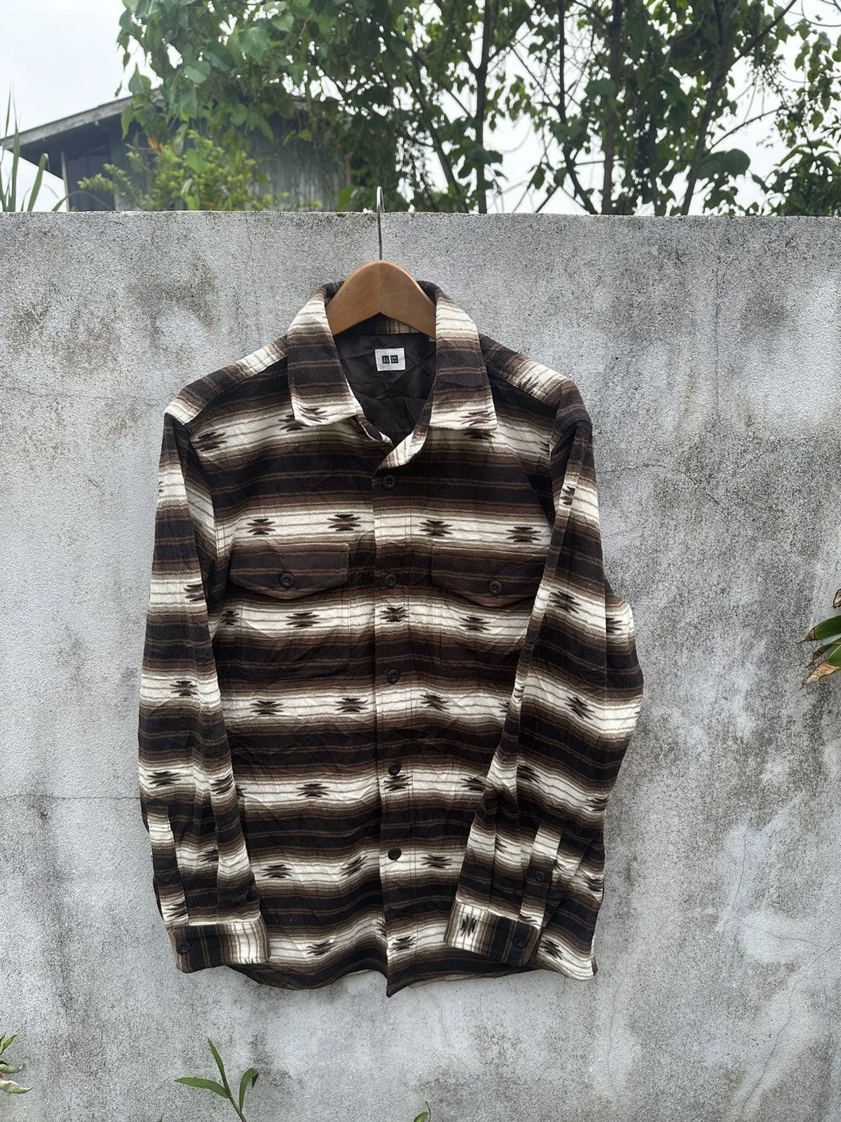 Uniqlo Uniqlo western shirts Size US M / EU 48-50 / 2 - 4 Thumbnail