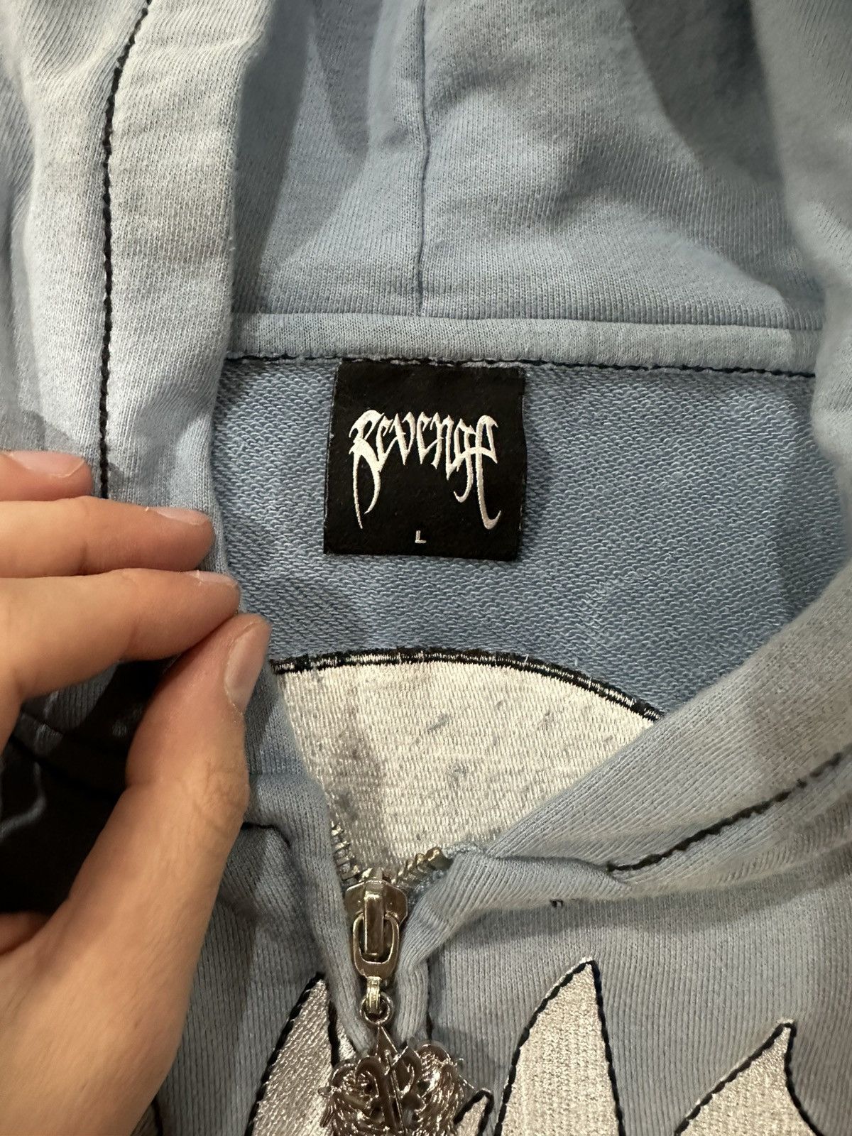 Revenge Contrast Skull Baby Blue Zip Up Size US L / EU 52-54 / 3 - 4 Thumbnail