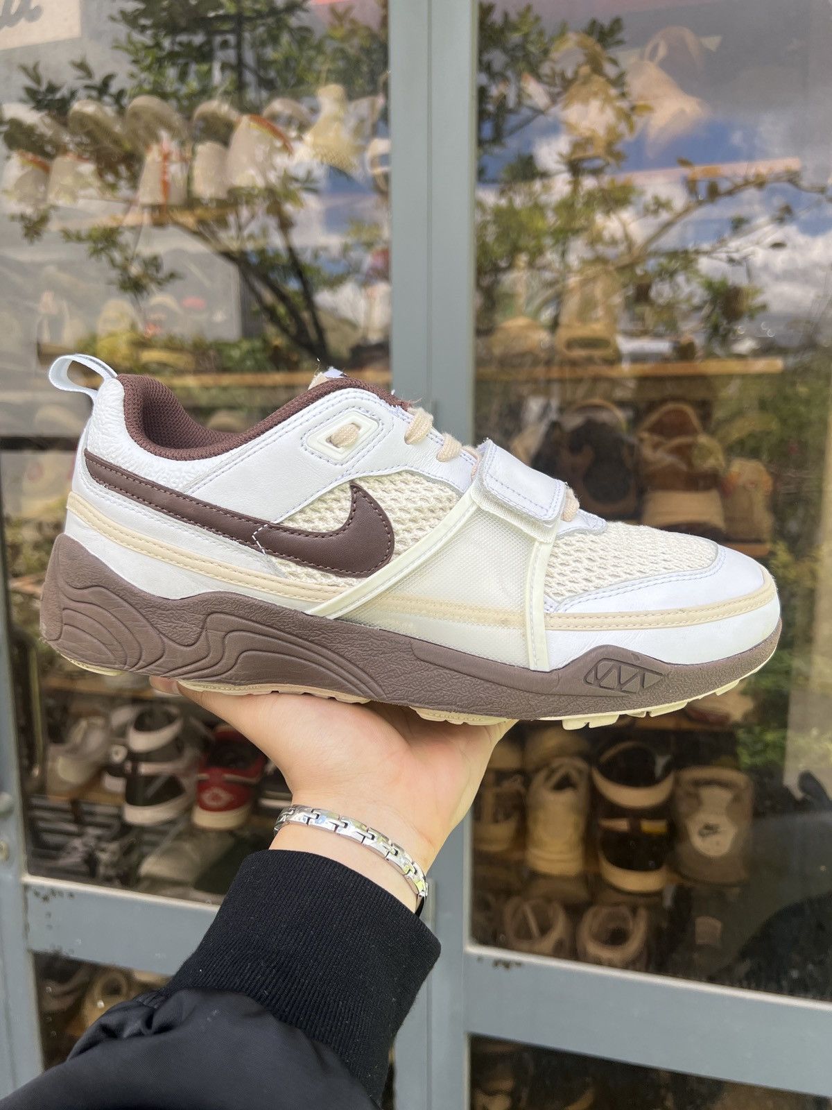 Nike × Travis Scott 🌵TRAVIS SCOTT X NIKE ZOOM FIELD JAXX (HQ3073 100 Size US 12 / EU 45 - 1 Thumbnail