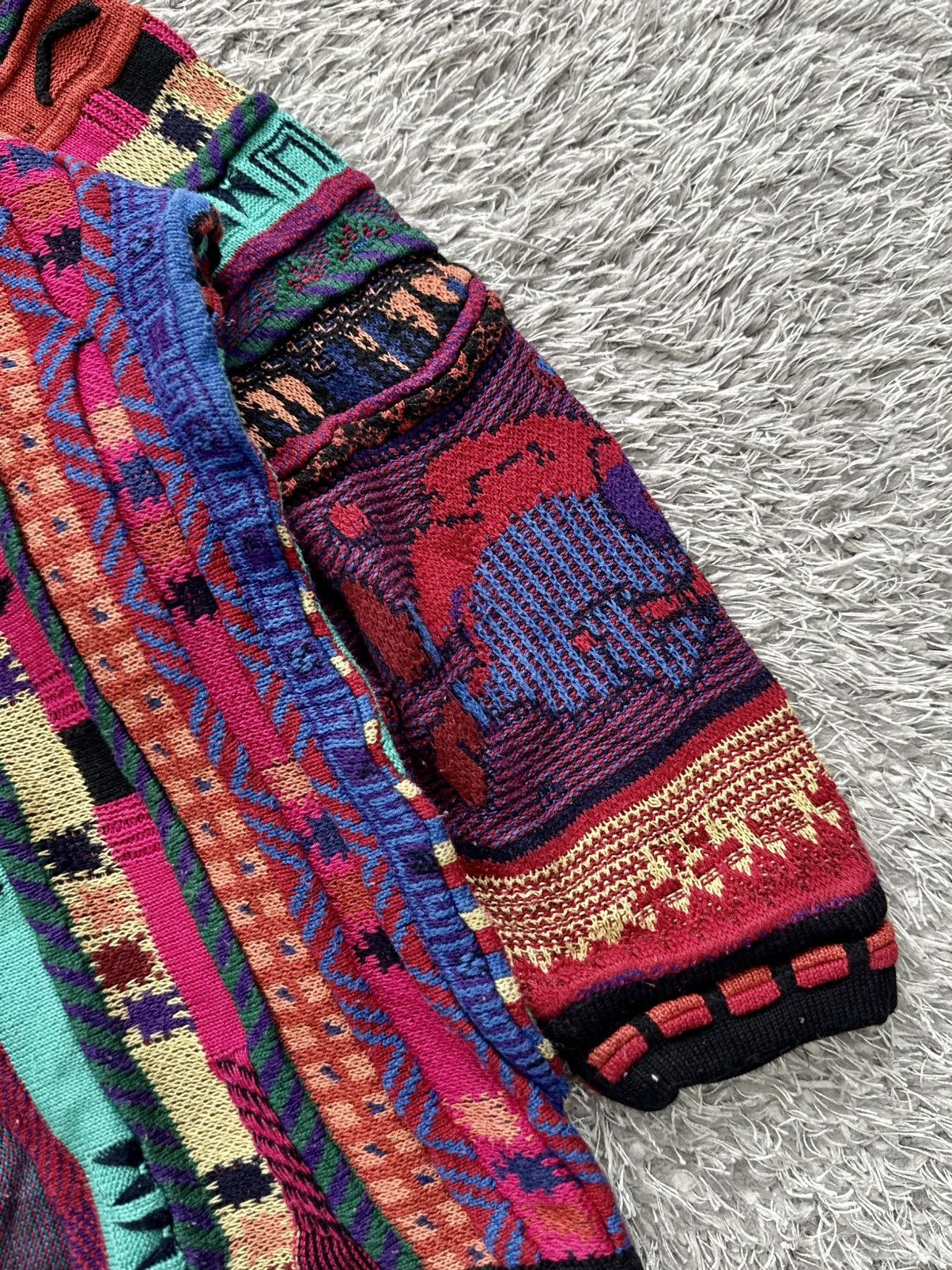 Coogi 💥SENSATIONAL💥 COOGI RARE PATTERN 3D COLOUR KNIT Size US M / EU 48-50 / 2 - 4 Thumbnail