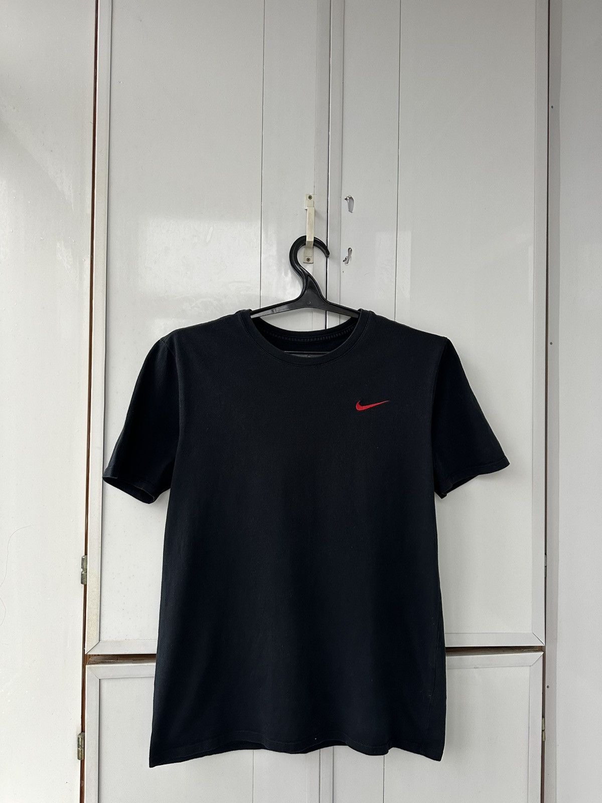 Nike Vintage Nike T-shirt Red Swoosh Size US M / EU 48-50 / 2 - 1 Thumbnail