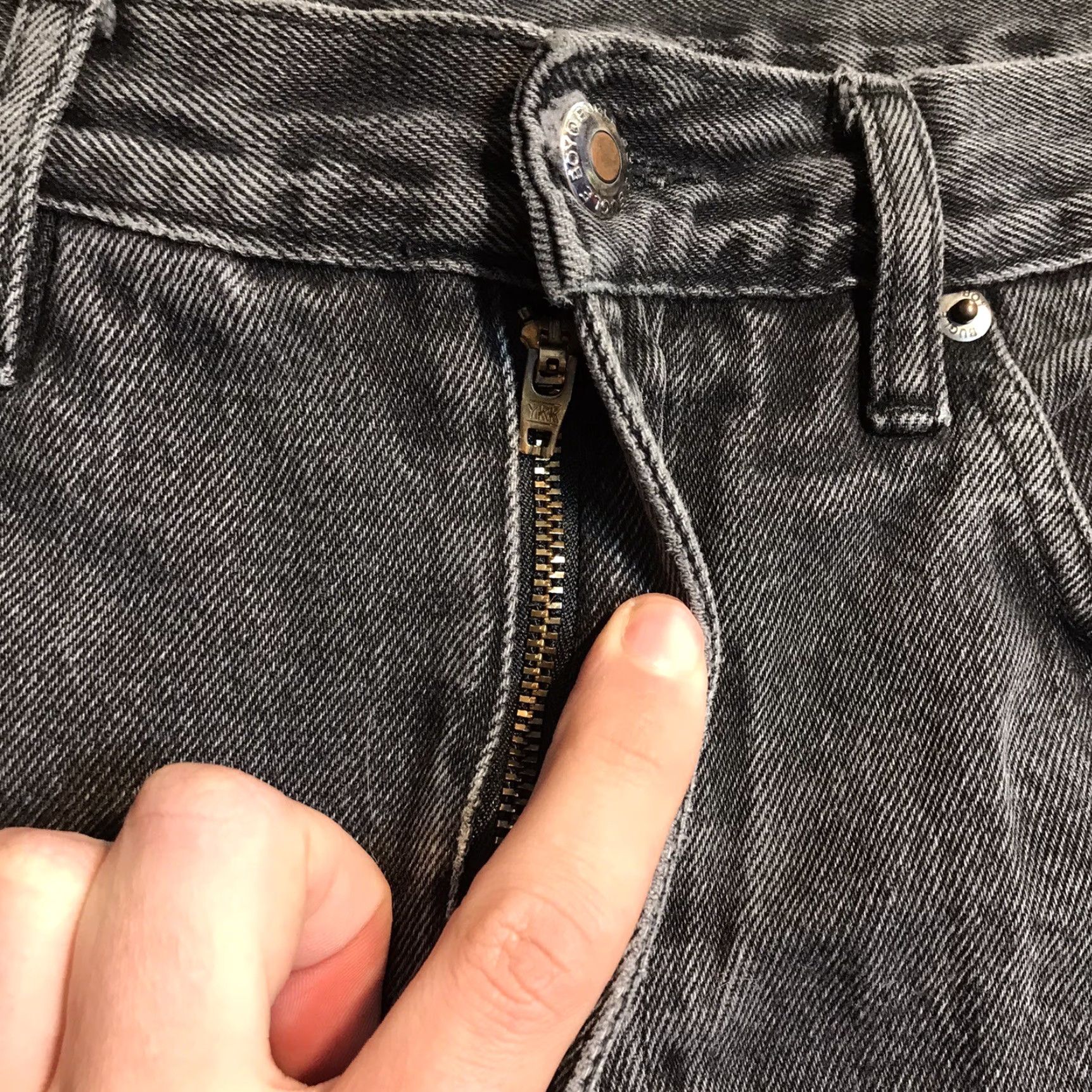 Bugle Boy VINTAGE Bugle Boy Jeans Womens 29x26 Cropped Denim Black 90s Skater Grunge Lightweight Distressed Cropped Metal Zipper Button Womens Size 29" - 3 Thumbnail