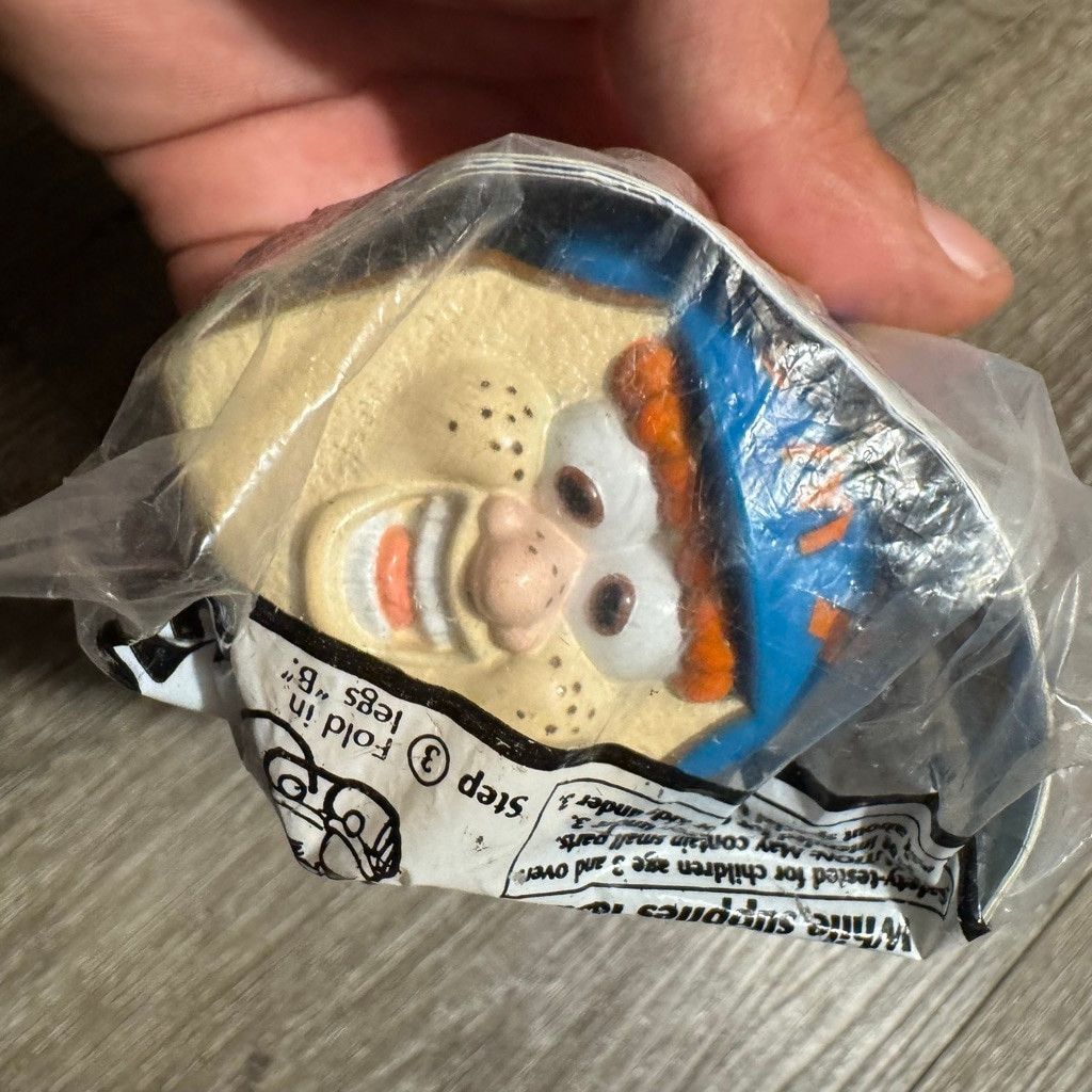 Vintage 1992 McDonald's Otis Food Fundamentals Happy Meal Toy Size ONE SIZE - 4 Thumbnail