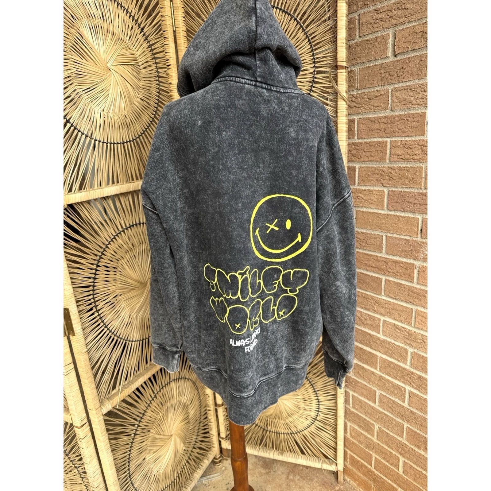 Vintage SmileyWorld x FOX Oversized Hoodie Large Black Acid Wash Graphic Smiley Pullover Size US L / EU 52-54 / 3 - 5 Thumbnail