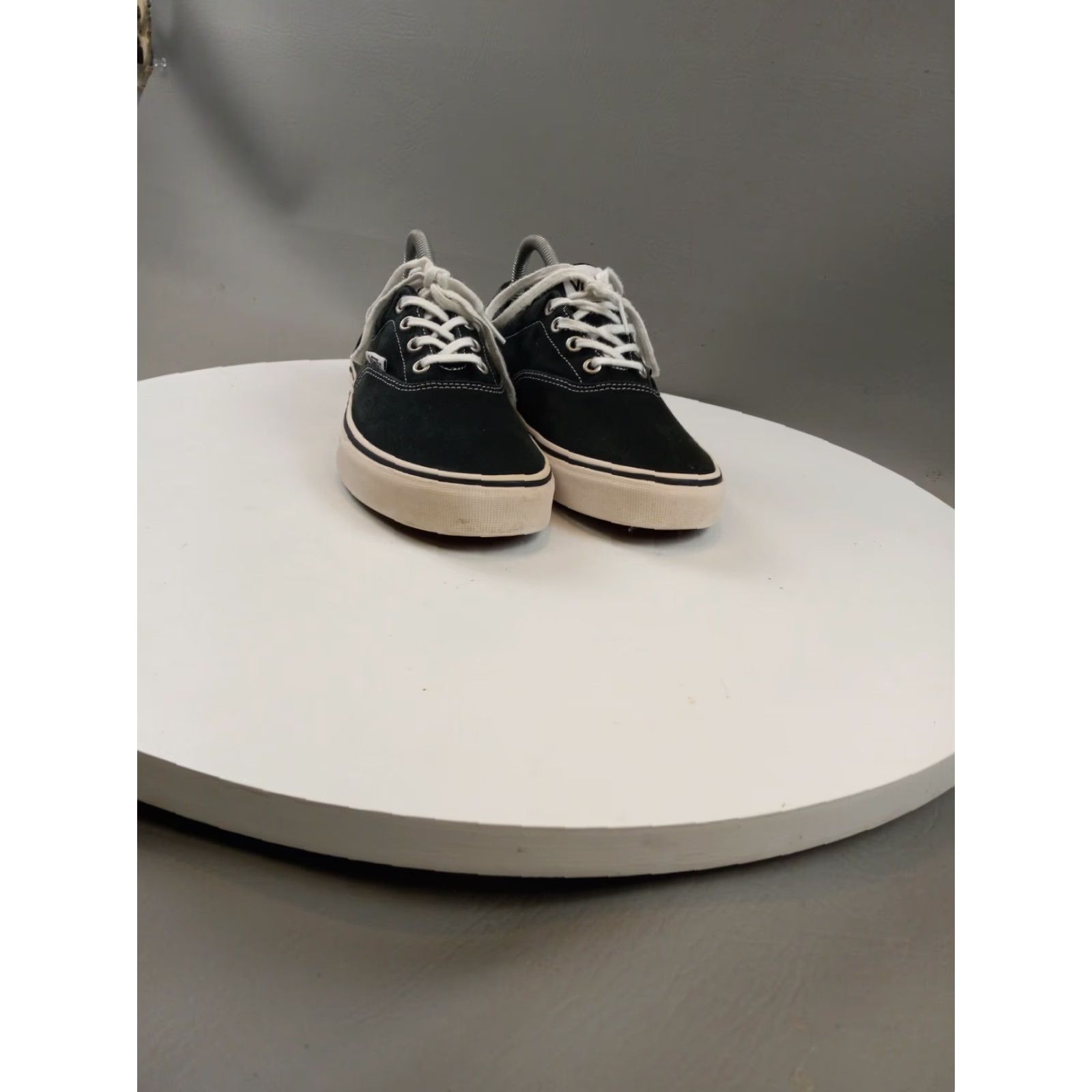 Vans VANS Off The Wall Women’s 9.5 Black & White Low Top Shoes Skateboard 721356 Size M / US 6-8 / IT 42-44 - 2 Thumbnail