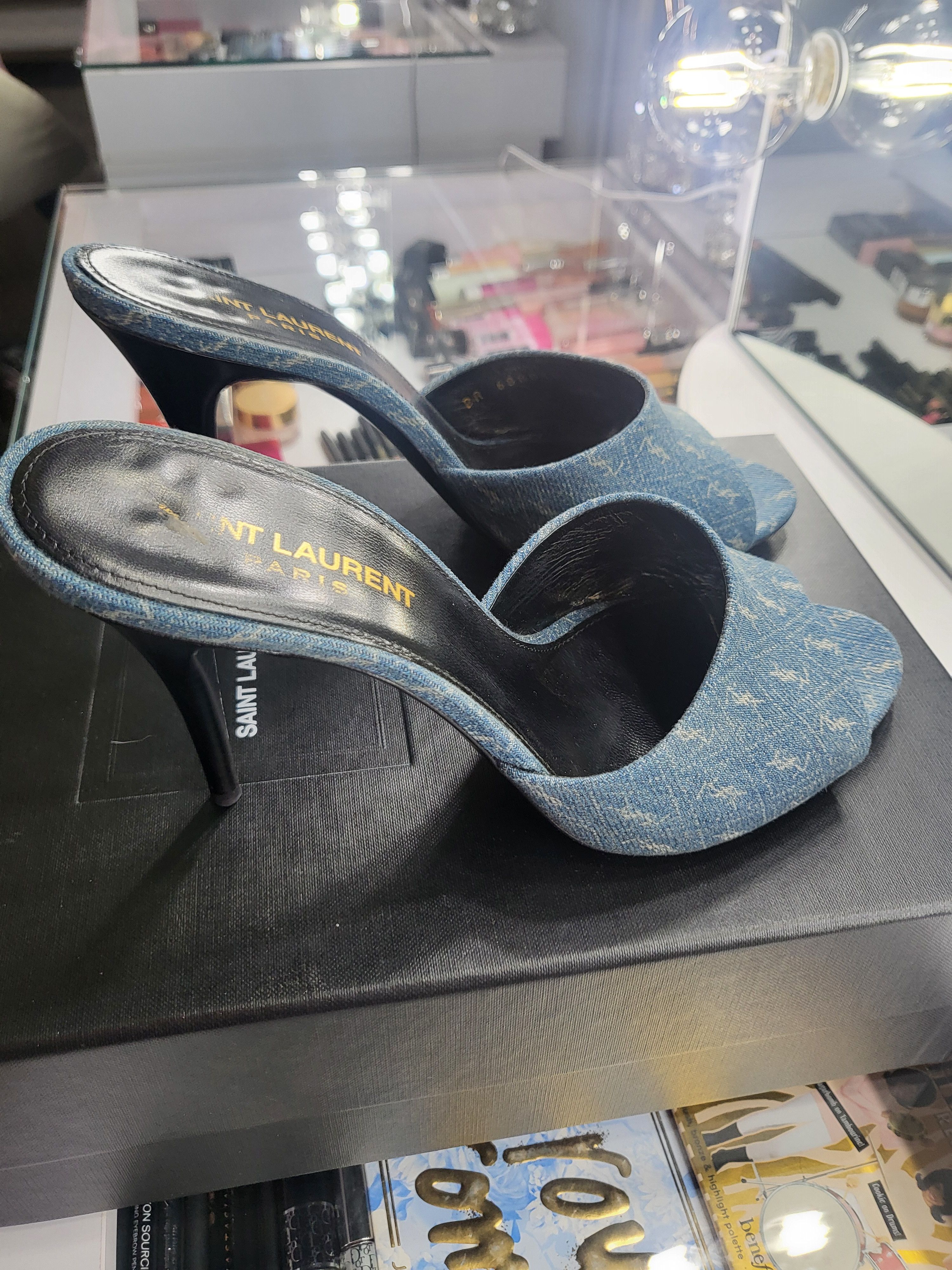 Yves Saint Laurent La 16 Monogram Slide Sandal in RARE Blue Jeans Color Size US 8.5 / IT 38.5 - 9 Thumbnail