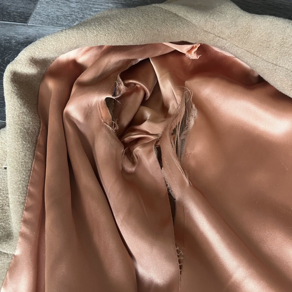 Vintage Vintage Denise Originals Mongolian Camel Hair Long Coat 60s Size L / US 10 / IT 46 - 15 Thumbnail