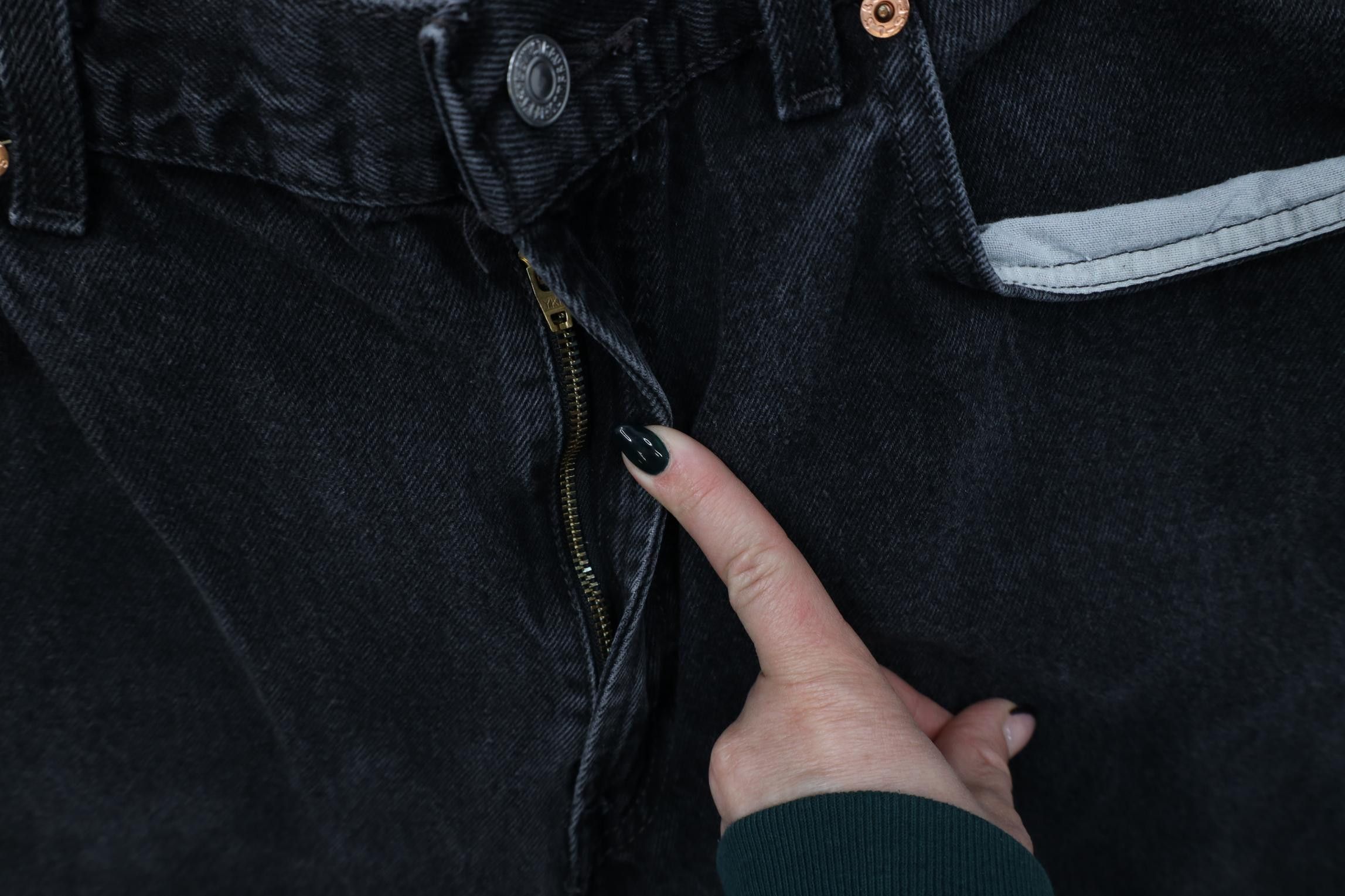 Levi's Vintage Y2K 2004 Levis 550 Fit Denim Jeans Black Cotton Size US 38 / EU 54 - 6 Thumbnail