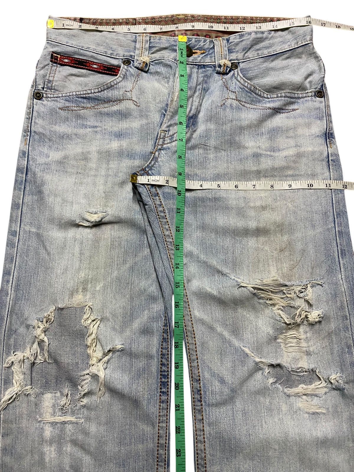 Edwin Vintage Edwin Light Wash Ripped Loose Jeans Size US 32 / EU 48 - 13 Thumbnail