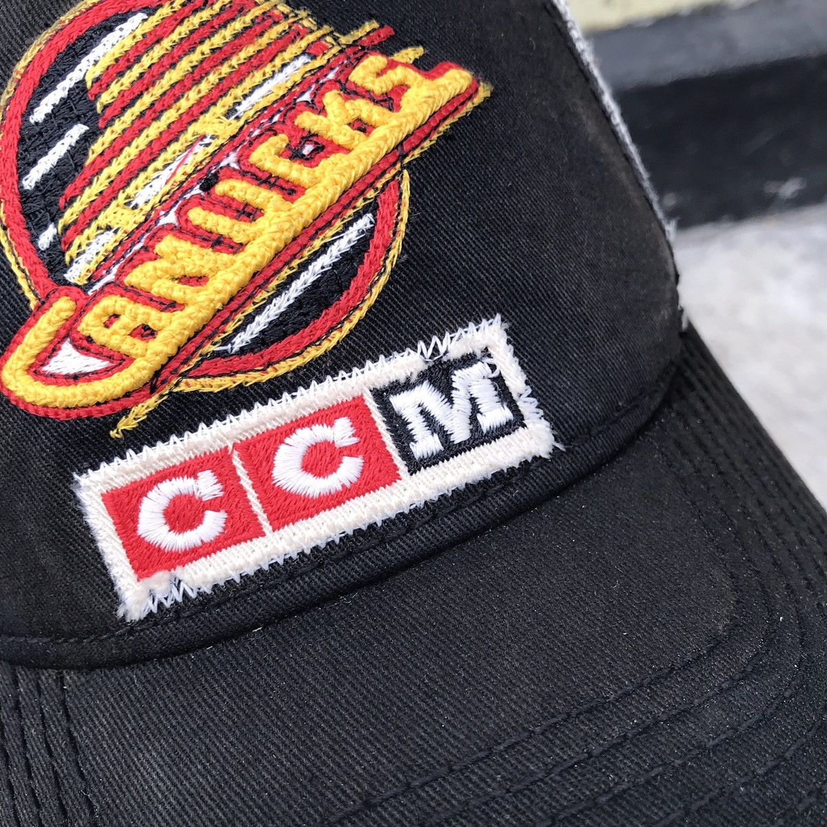 Ccm CCM X NHL CANUCKS Size ONE SIZE - 18 Thumbnail