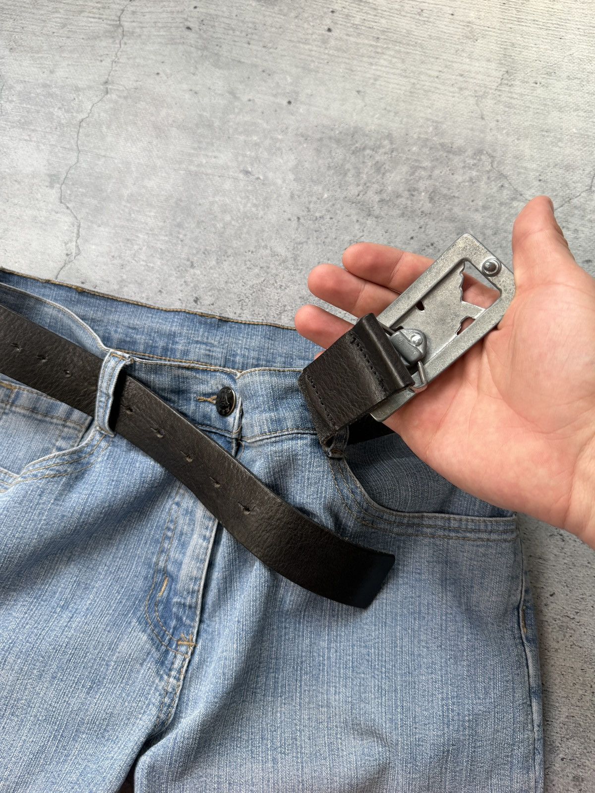 Armani Vintage Armani Jeans Leather Black Belt Rare Buckle Logo Size ONE SIZE - 5 Thumbnail