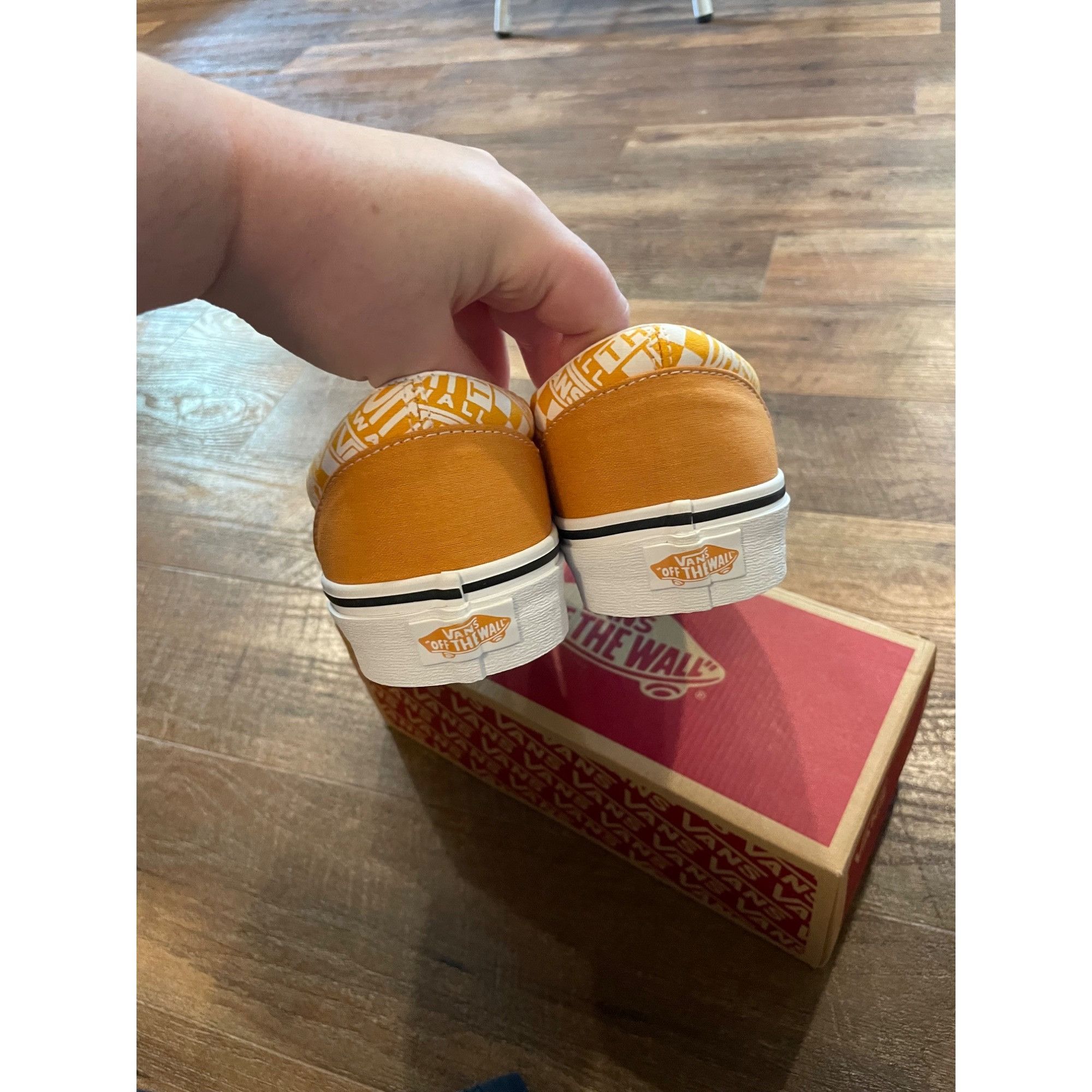 Vans Vans Era Off The Wall Golden Nugget VN0A54F13S61 Men’s 9 Wom Size US 9 / EU 42 - 7 Thumbnail