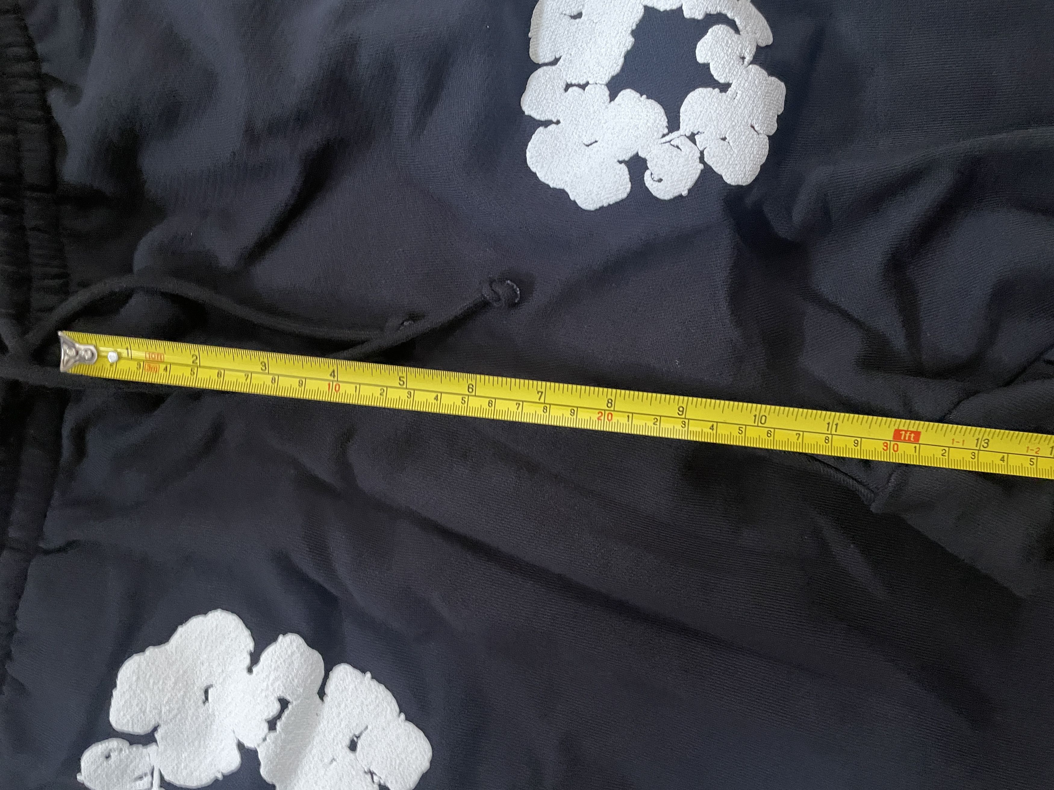 DENIM TEARS Denim Tears Cotton Wreath Black Sweatpants Large L NEW Size US 34 / EU 50 - 6 Thumbnail