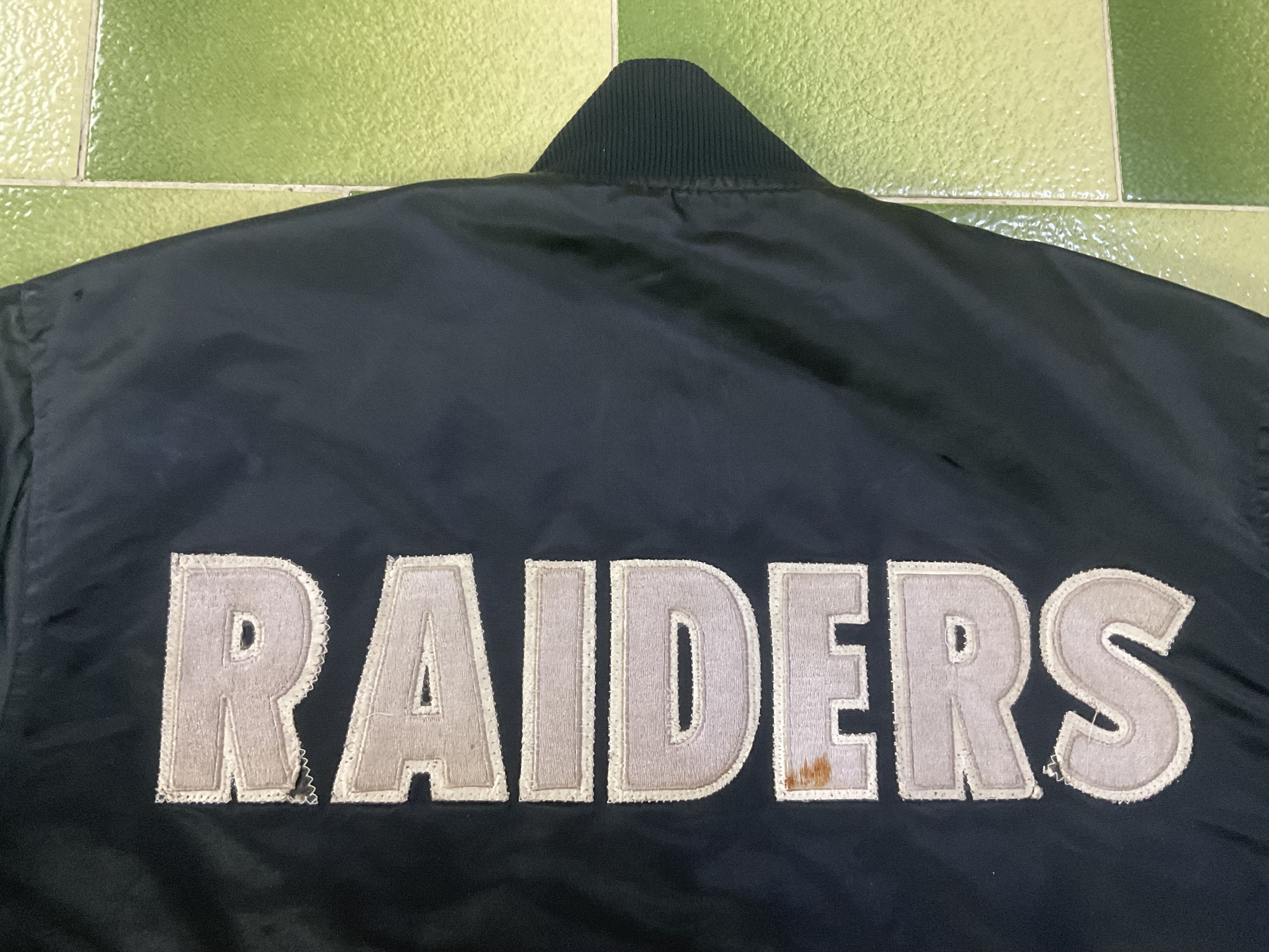 NFL Vintage Starter NFL Oakland Raiders Satin Bomber Jacket Size US S / EU 44-46 / 1 - 4 Thumbnail