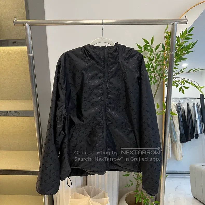 Louis Vuitton Louis Vuitton Reversible Pin Nylon Jacket Size US L / EU 52-54 / 3 - 3 Thumbnail