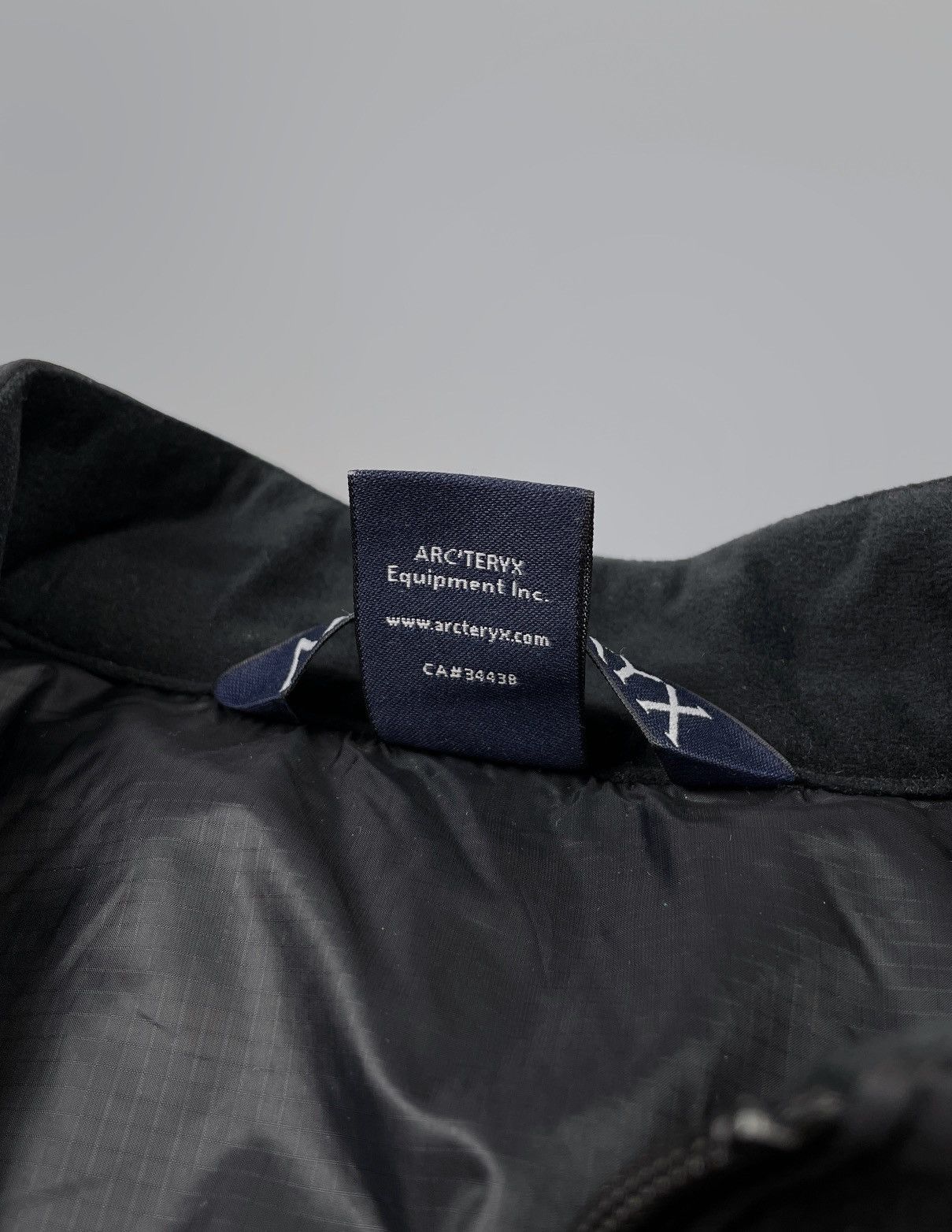 Arc'teryx Vintage Arc’teryx Atom AR Black Insulated Jacket Size XL Size US XL / EU 56 / 4 - 14 Thumbnail