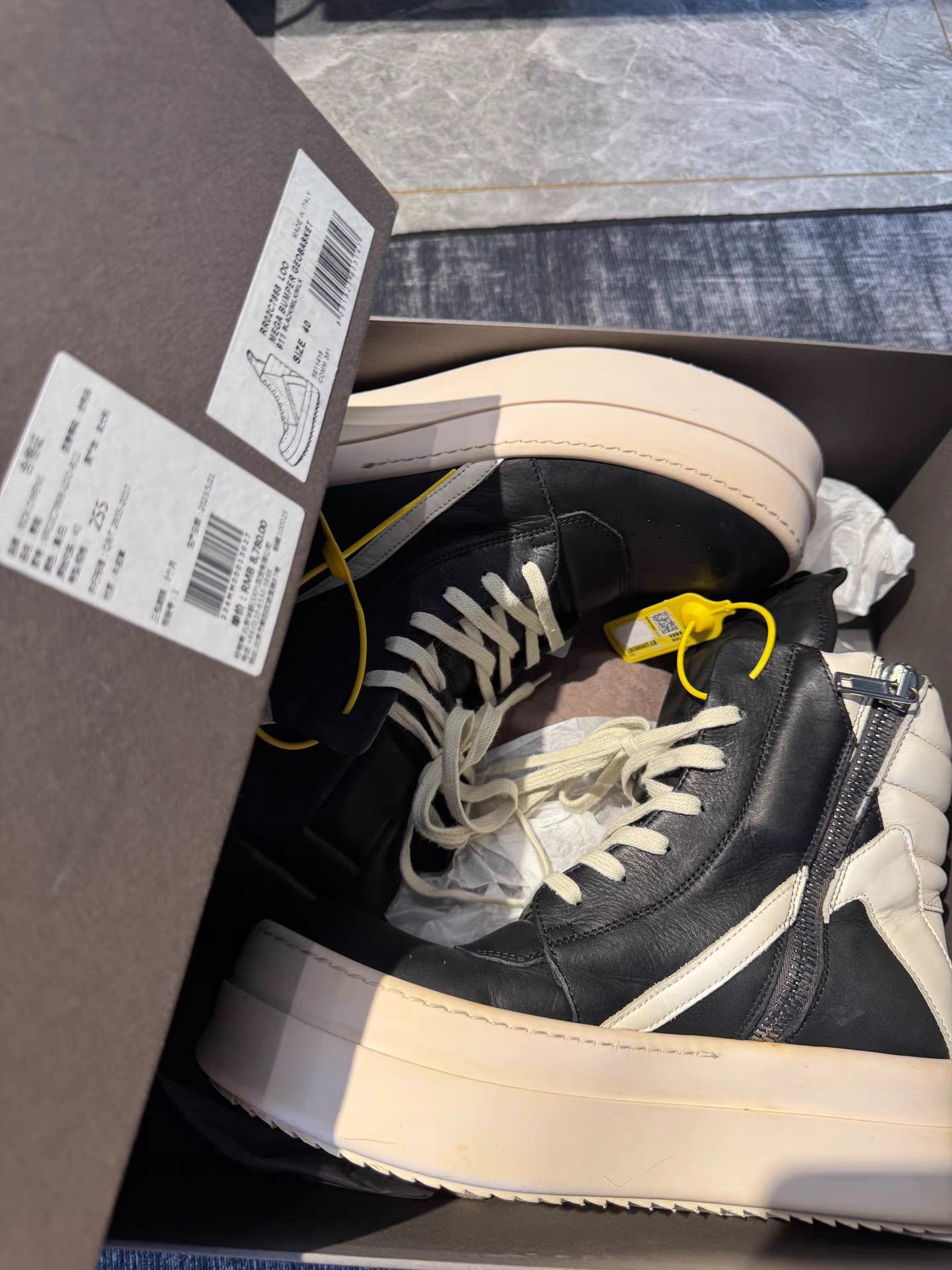 Rick Owens Rick Owens Mainline Thick Sole Triangle Sneakers Size US 7 / EU 40 - 9 Thumbnail