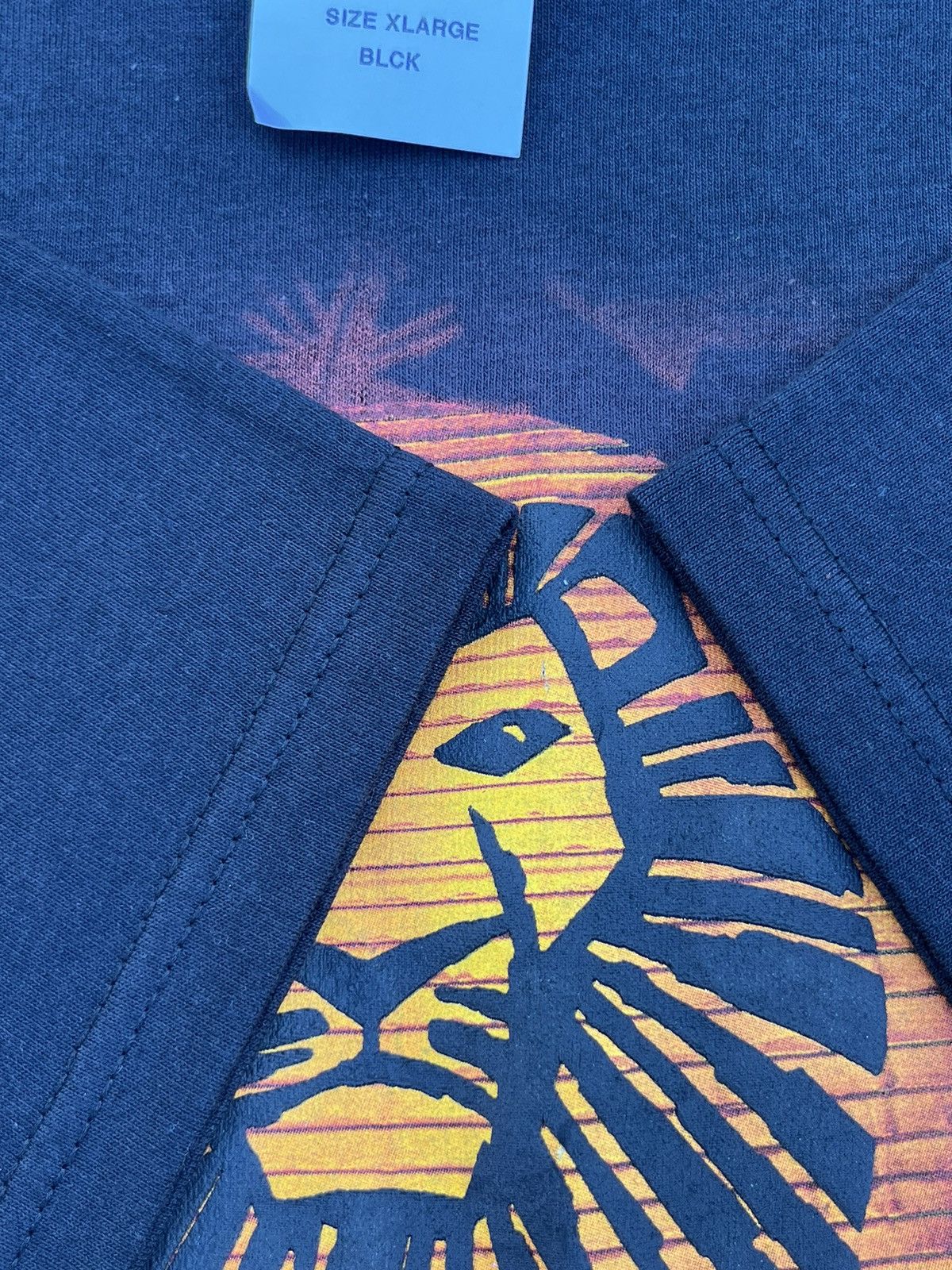 Disney VINTAGE 00’S THE LION KING MUSICAL DISNEY PRESENTS T-SHIRT Size US XL / EU 56 / 4 - 15 Thumbnail