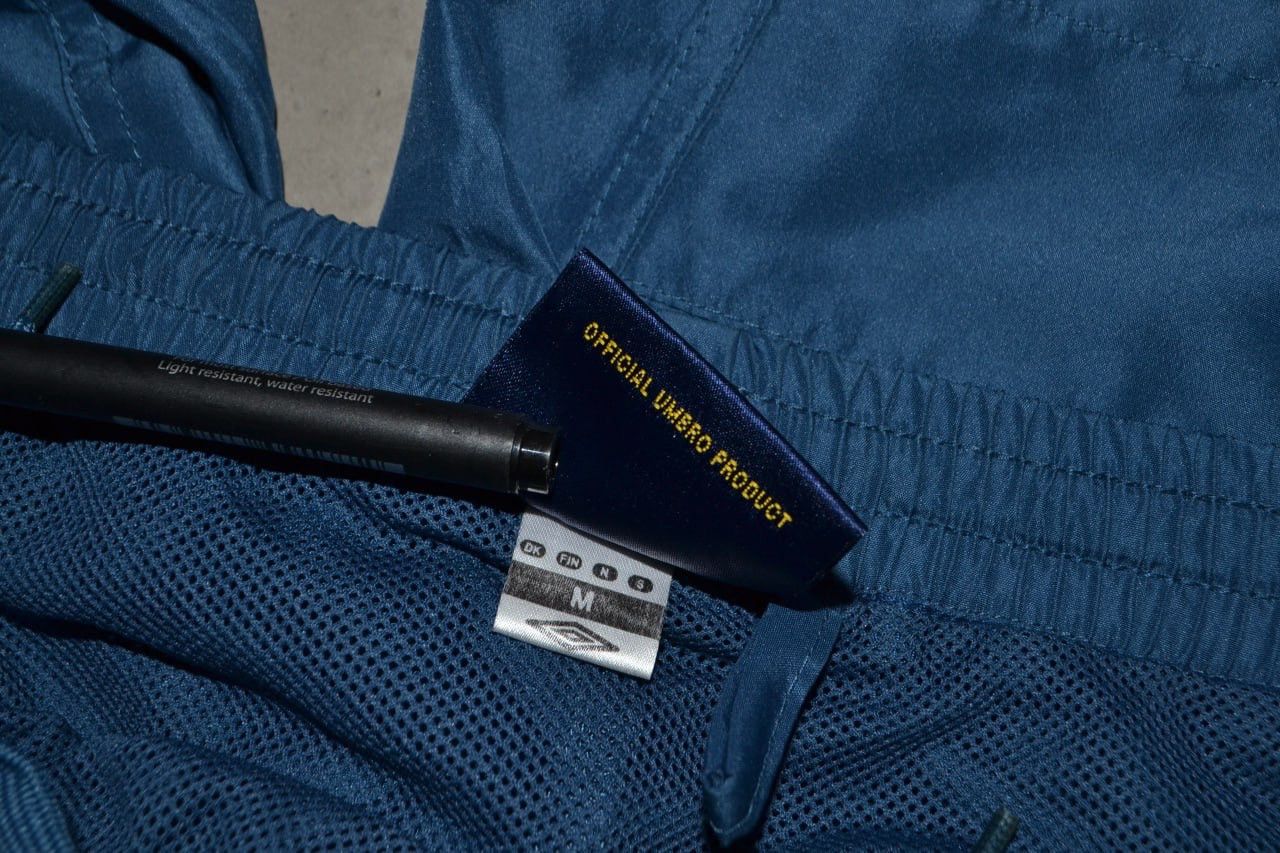 Umbro × Vintage Sweden National Football Team Home SVFF Shorts Umbro size M Size US 34 / EU 50 - 8 Thumbnail