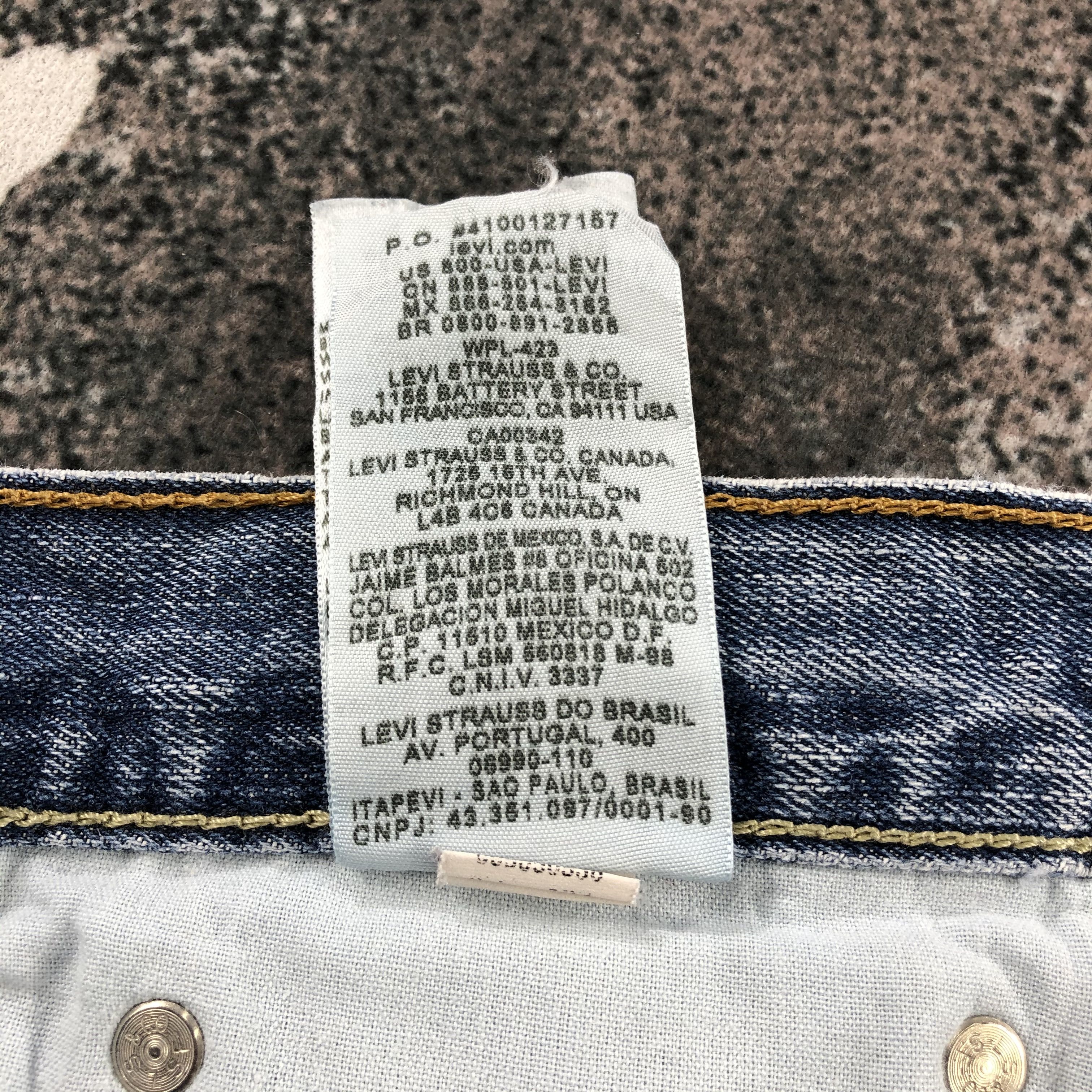 Levi's Vintage Levis 505 Jeans Faded Blue Denim KJ868 Size US 32 / EU 48 - 14 Thumbnail