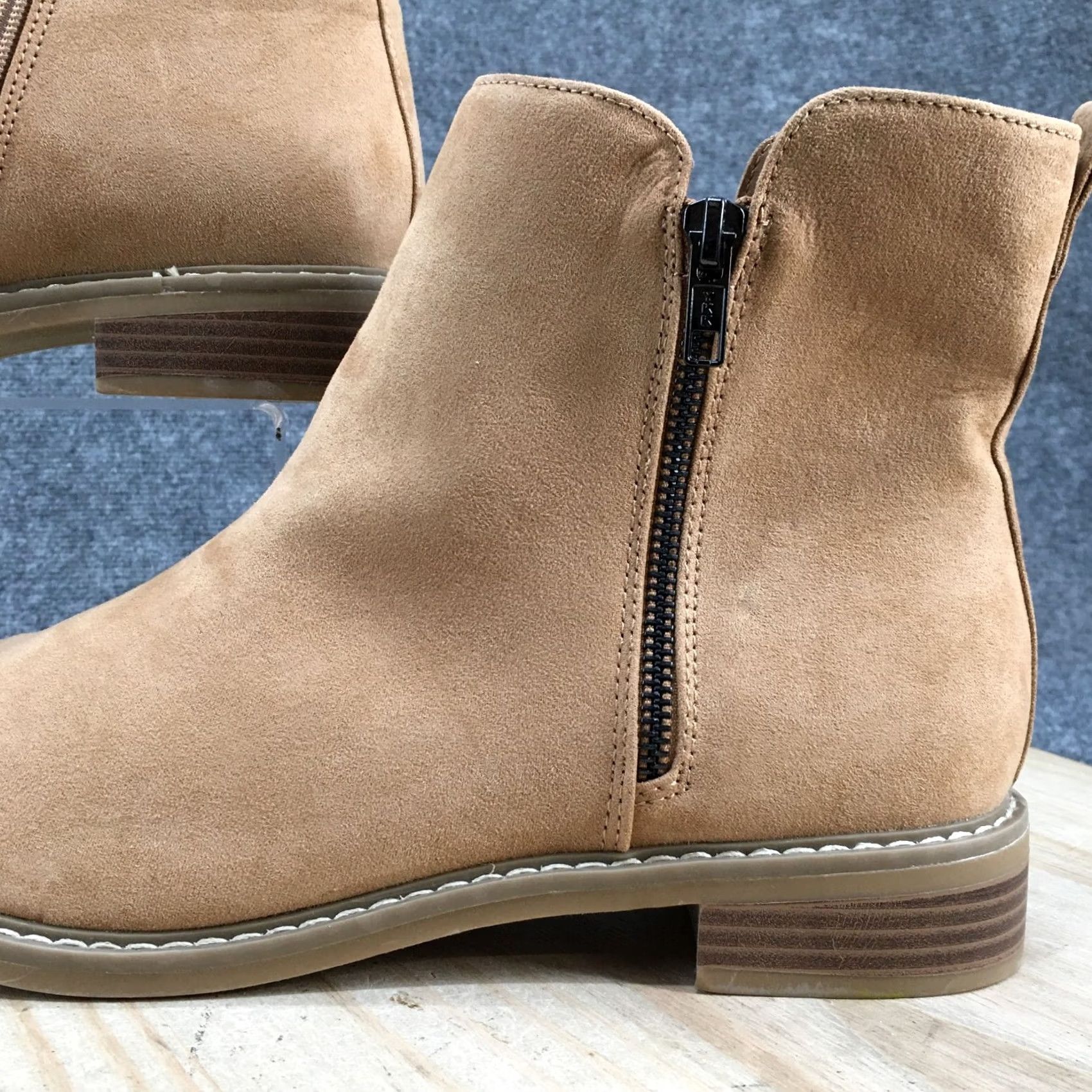 Vintage Universal Thread Boots Womens 11 Brenna Bootie Brown Faux Leather Ankle Top Women Brown Boots 11 Knit Breathable Comfort Classic Vintage: No Size L / US 10 / IT 46 - 3 Thumbnail