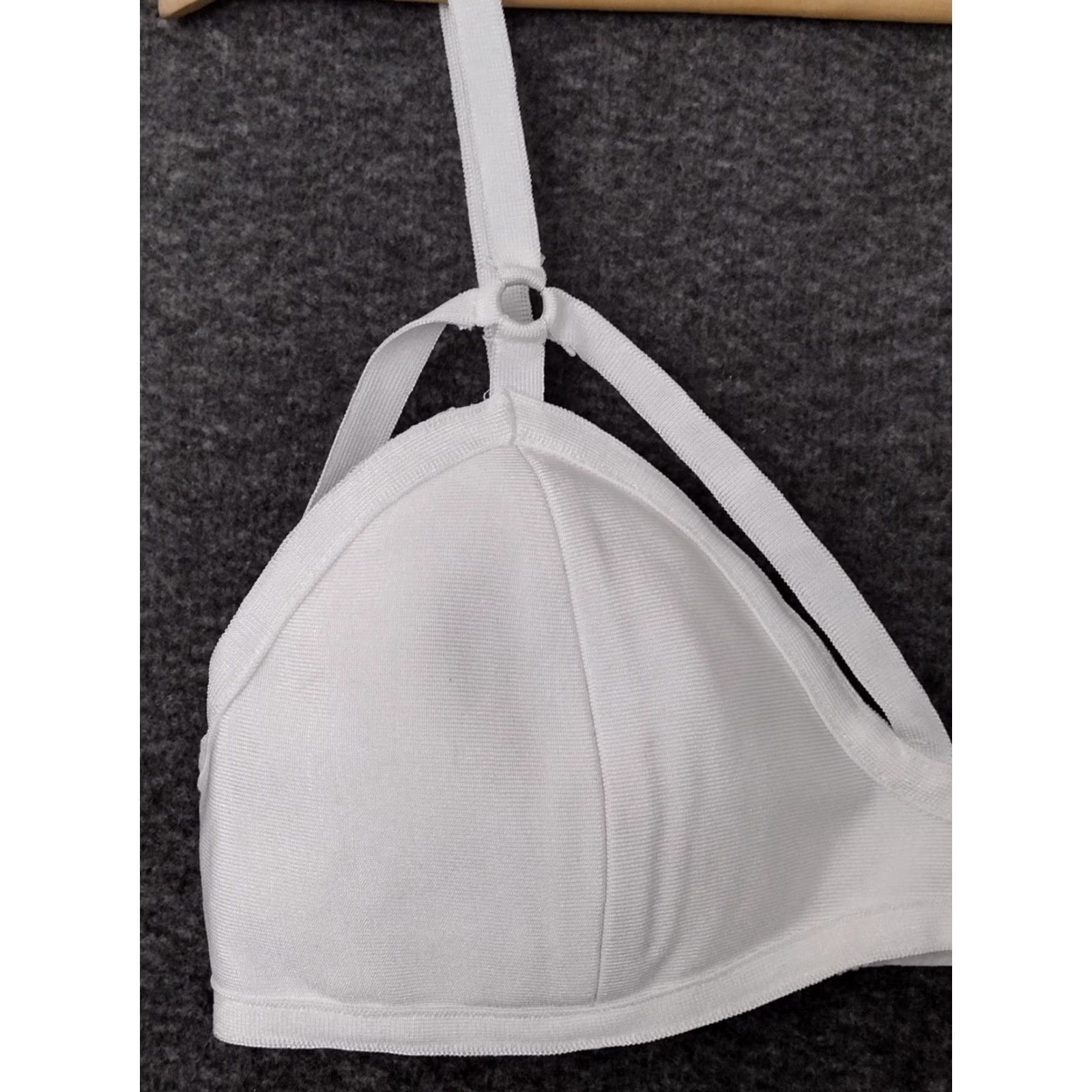 Vintage Codigo Sexy Strappy White Women's Bra Size L - Codigo Bra Strappy White Lip? Size ONE SIZE - 7 Thumbnail