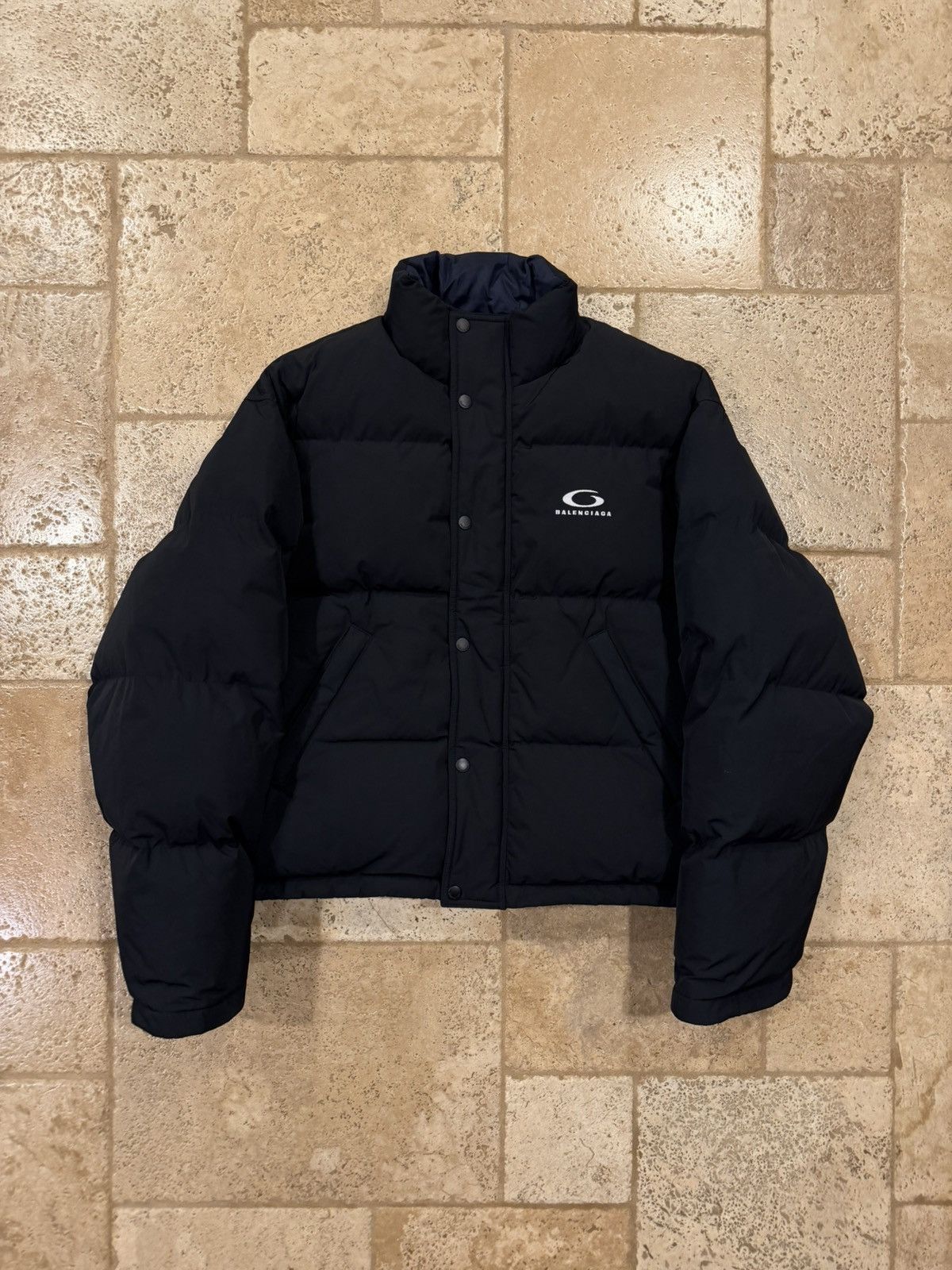 Balenciaga Balenciaga FW24 Runway Pin Reversible Down Puffer Jacket Size US S / EU 44-46 / 1 - 1 Thumbnail