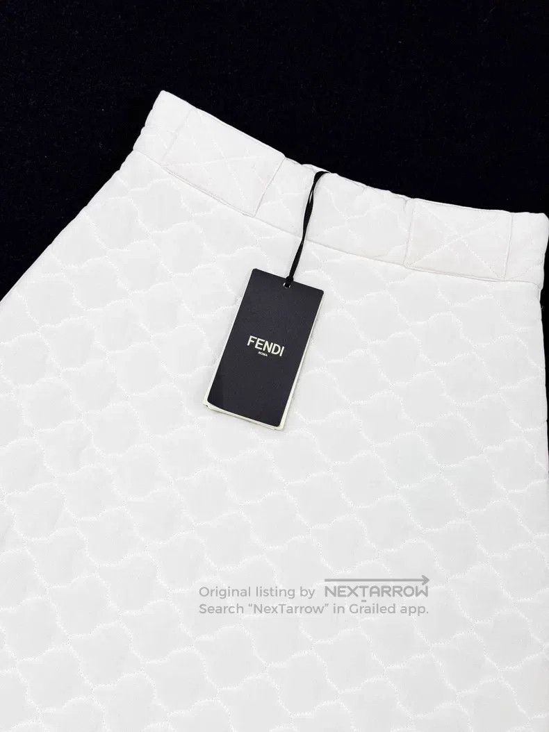 Fendi Fendi Ivory White Mulberry Silk Short Skirt Size 24" / US 00 / IT 34 - 2 Thumbnail