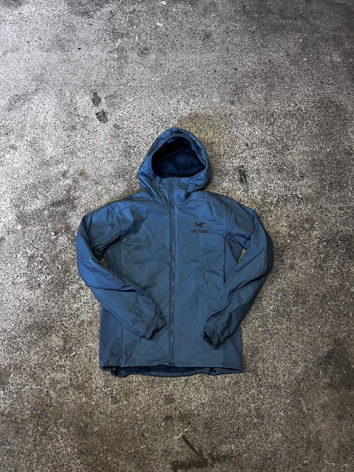 image of Arcteryx Atom Lt Jacket in Blue, Men's (Size Small)