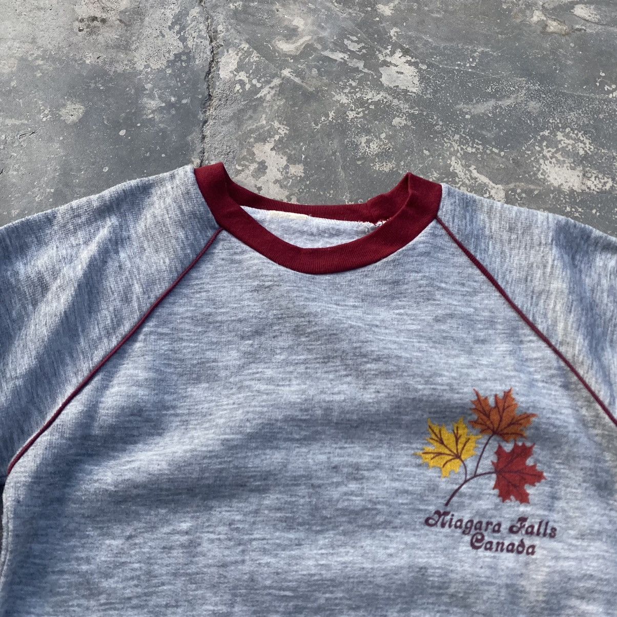 Vintage 80s Niagara Falls Canada sweater SGW001 Size US S / EU 44-46 / 1 - 2 Thumbnail