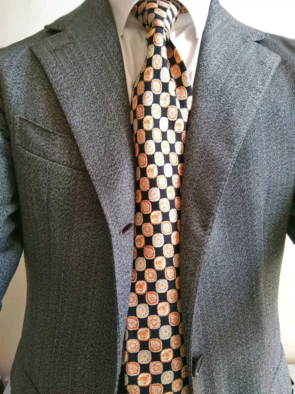 Brioni Classic Beige Checkered Suit Jacket Size US M / EU 48-50 / 2 - 1 Thumbnail