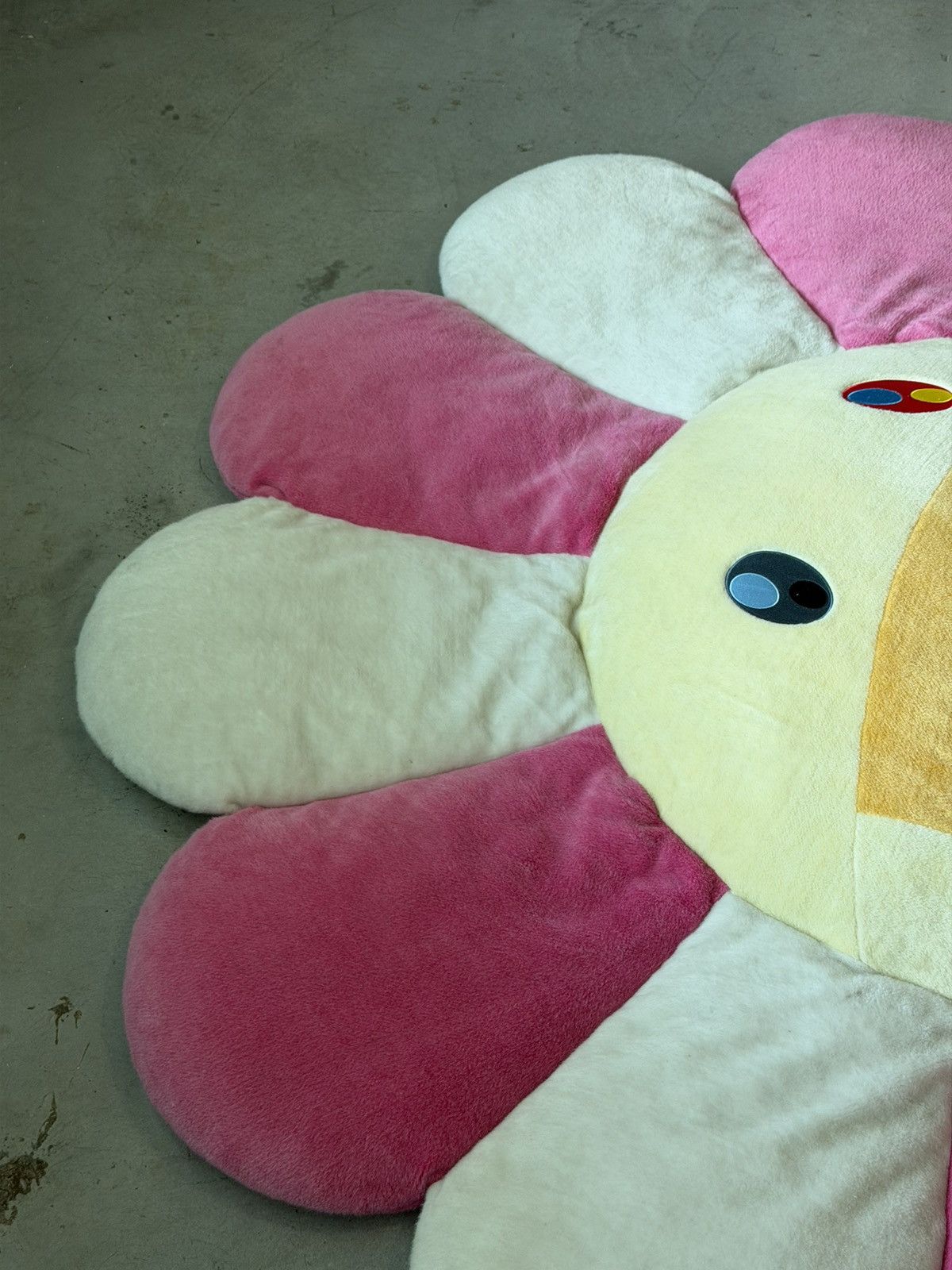 Takashi Murakami Takashi Murakami Flower Plush 2 Meters X-Large Size ONE SIZE - 4 Thumbnail