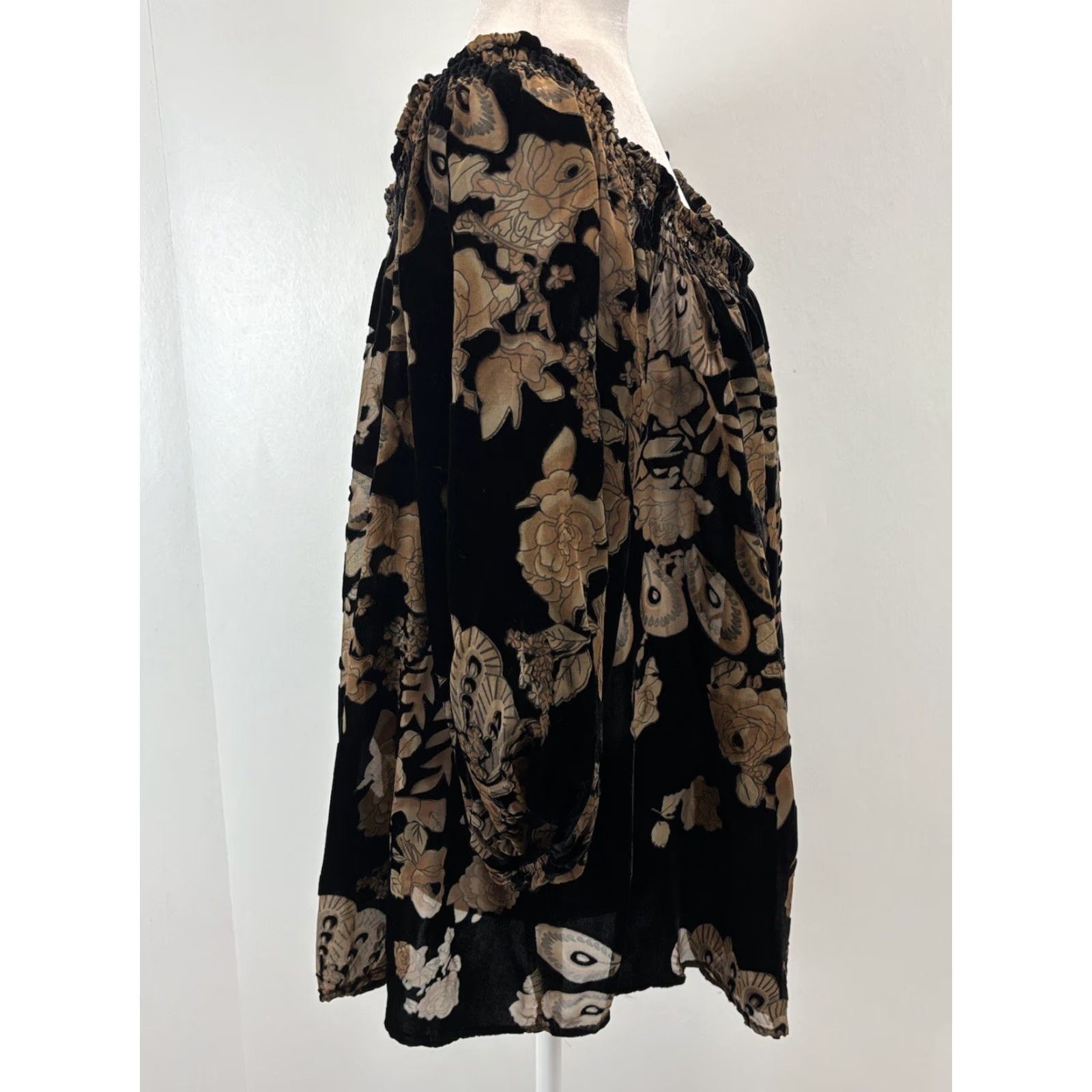 Vintage Ariella Velvet Burnout Shirt Womens L Black Goth etereal whimsy Fairy Boho Off the Shoulder Viscose Blend Made USA Size L / US 10 / IT 46 - 4 Thumbnail