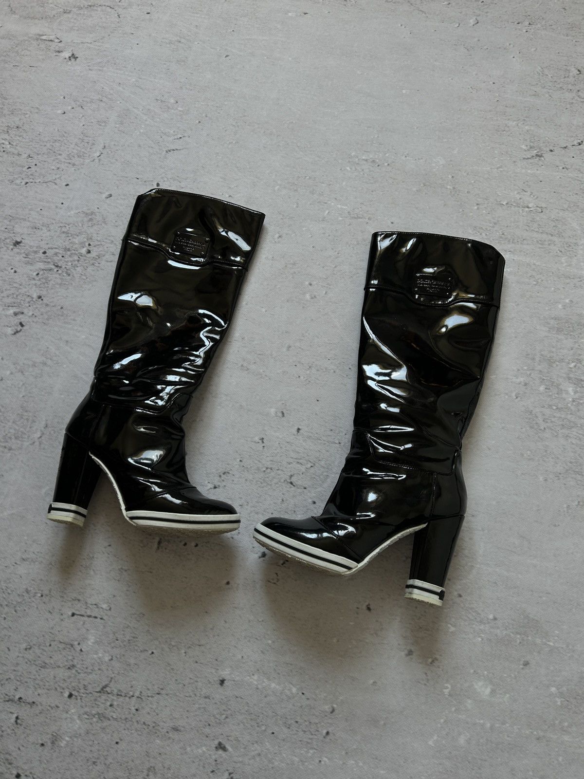 Dolce & Gabbana 💥RARE Vintage Dolce & Gabbana Patent Leather Boots Black💥 Size US 8 / IT 38 - 2 Thumbnail