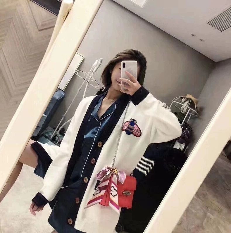 Gucci Gucci College style bee embroidery logo cardigan knitwear j Size XS / US 0-2 / IT 36-38 - 7 Thumbnail