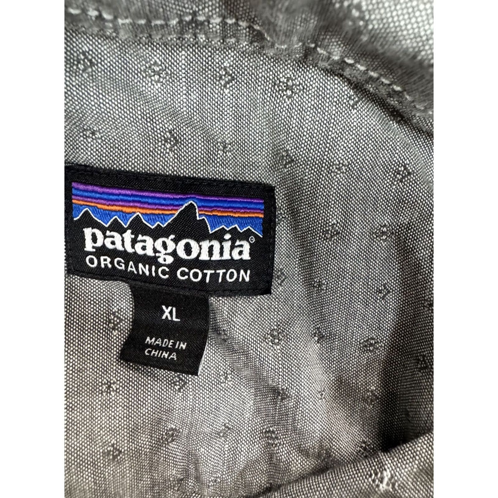Patagonia Patagonia Mens Button Up Shirt Long Sleeve Organic Cotton Gray Size XL Size US XL / EU 56 / 4 - 4 Thumbnail